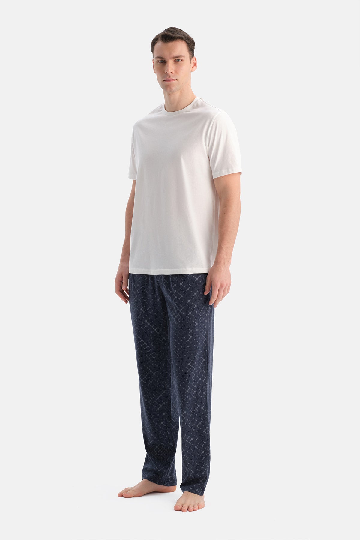 BİSİKLET YAKA KISA KOLLU TİŞÖRT PANTOLON TAKIM