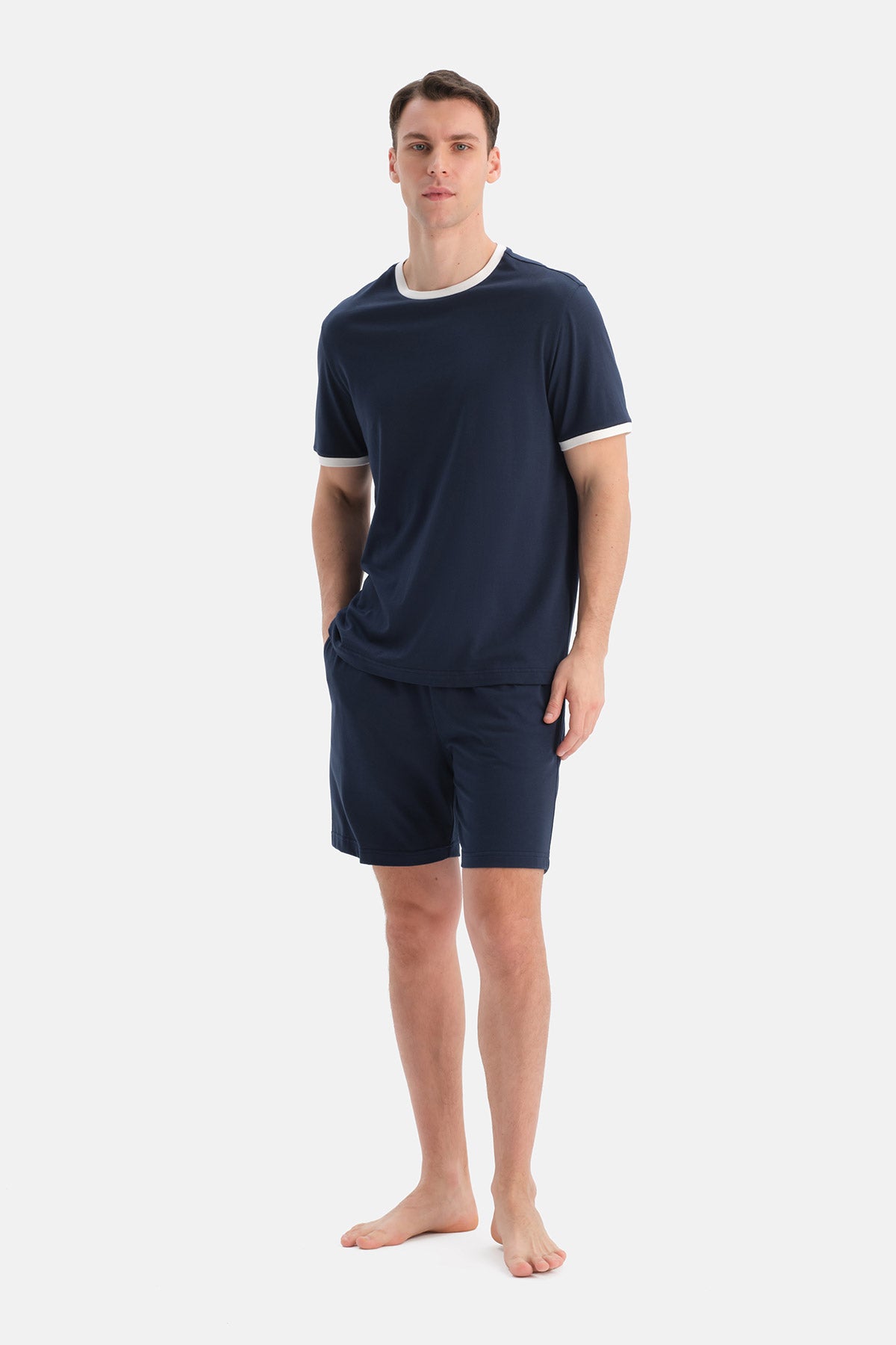 BİSİKLET YAKA KOL DETAYLI TİŞÖRT ŞORT TAKIM