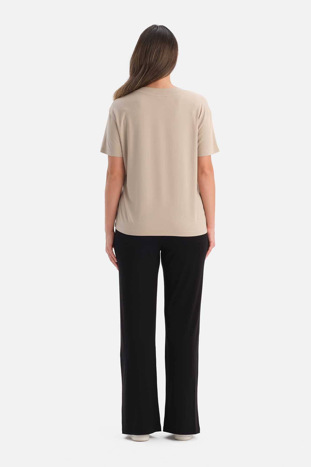 V YAKA KISA KOLLU TİŞÖRT