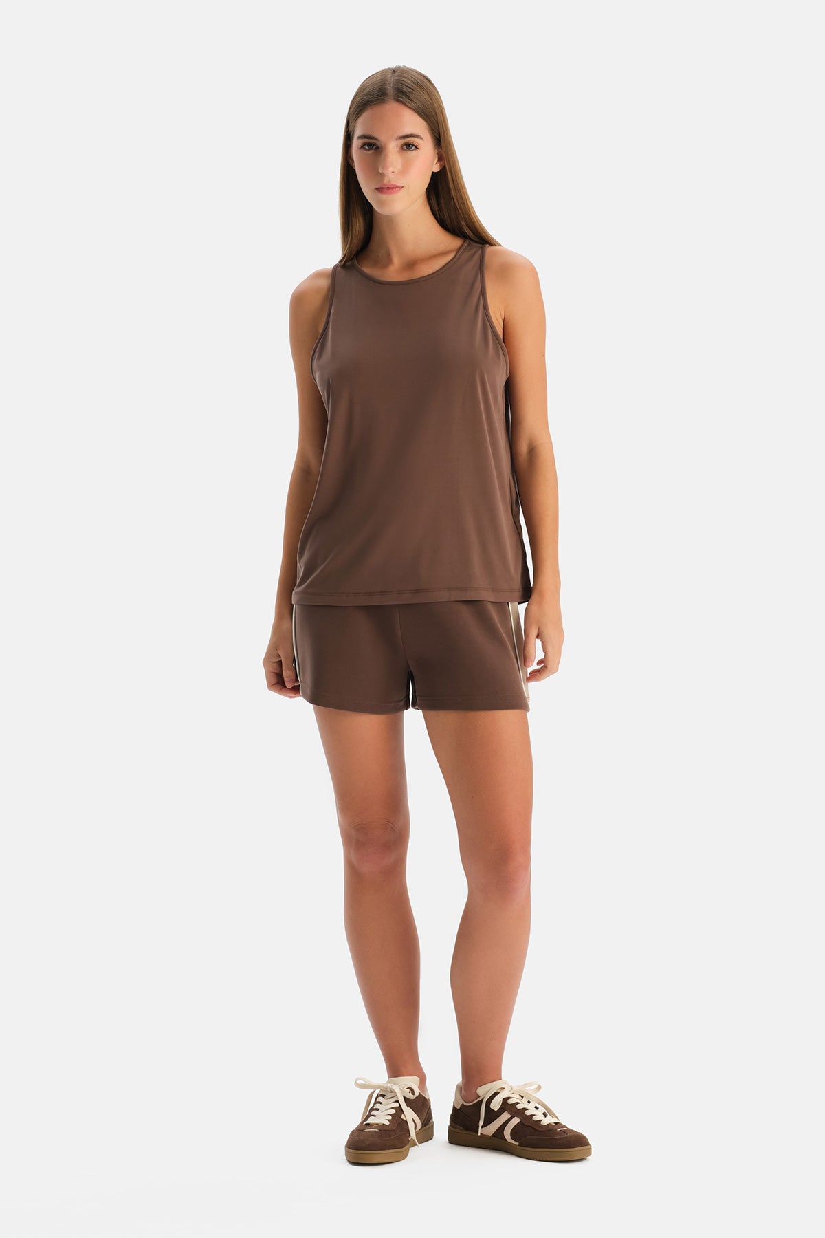 YAN ŞERİT DETAYLI MODAL KARIŞIMLI ŞORT