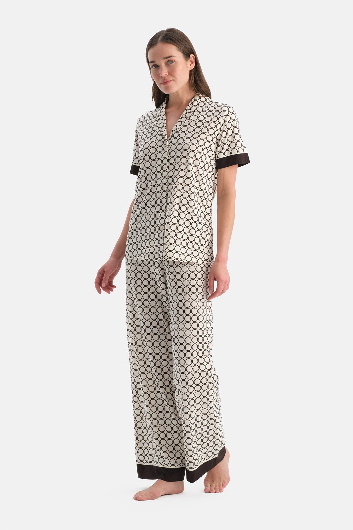Ekru Geometrik Desenli Pamuk Modal Pijama Takımı