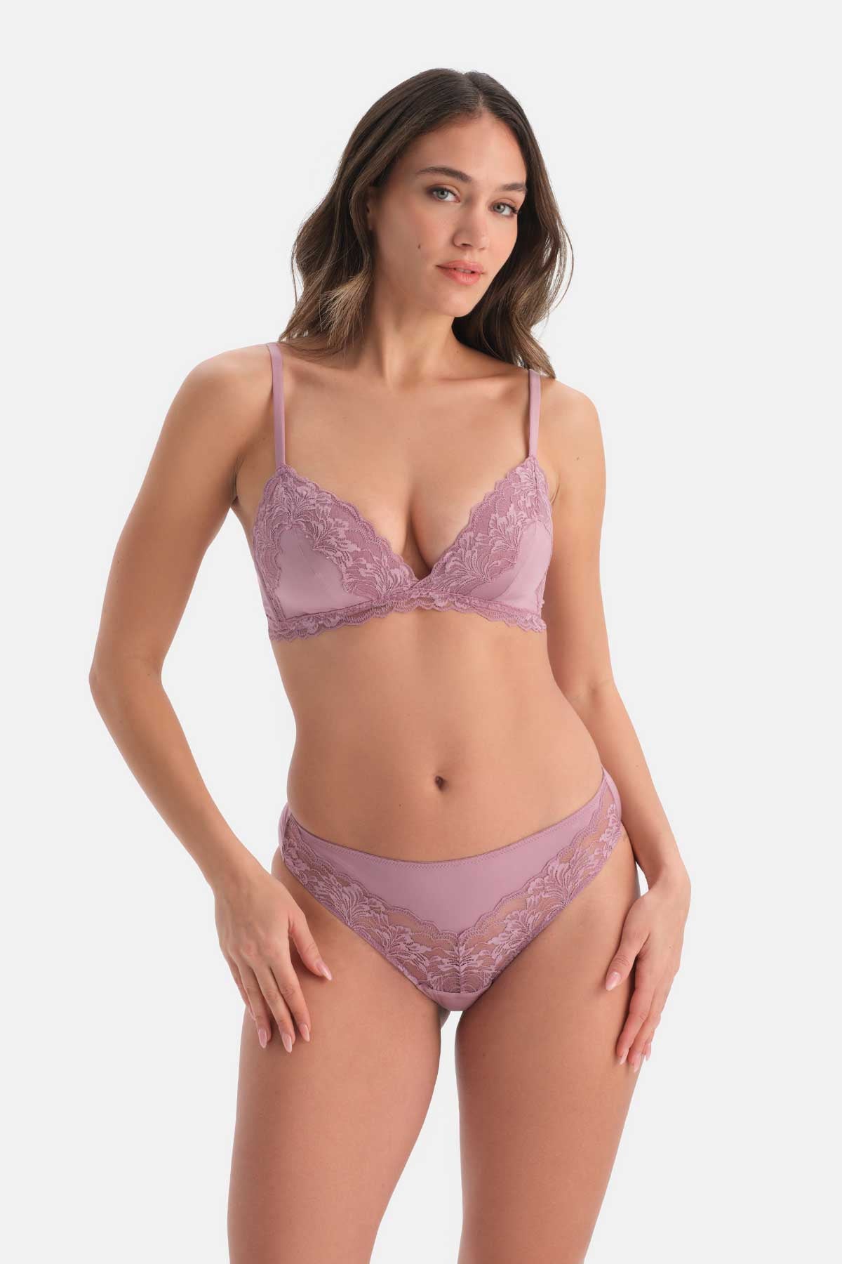 DANTELLİ BRAZILIAN KÜLOT