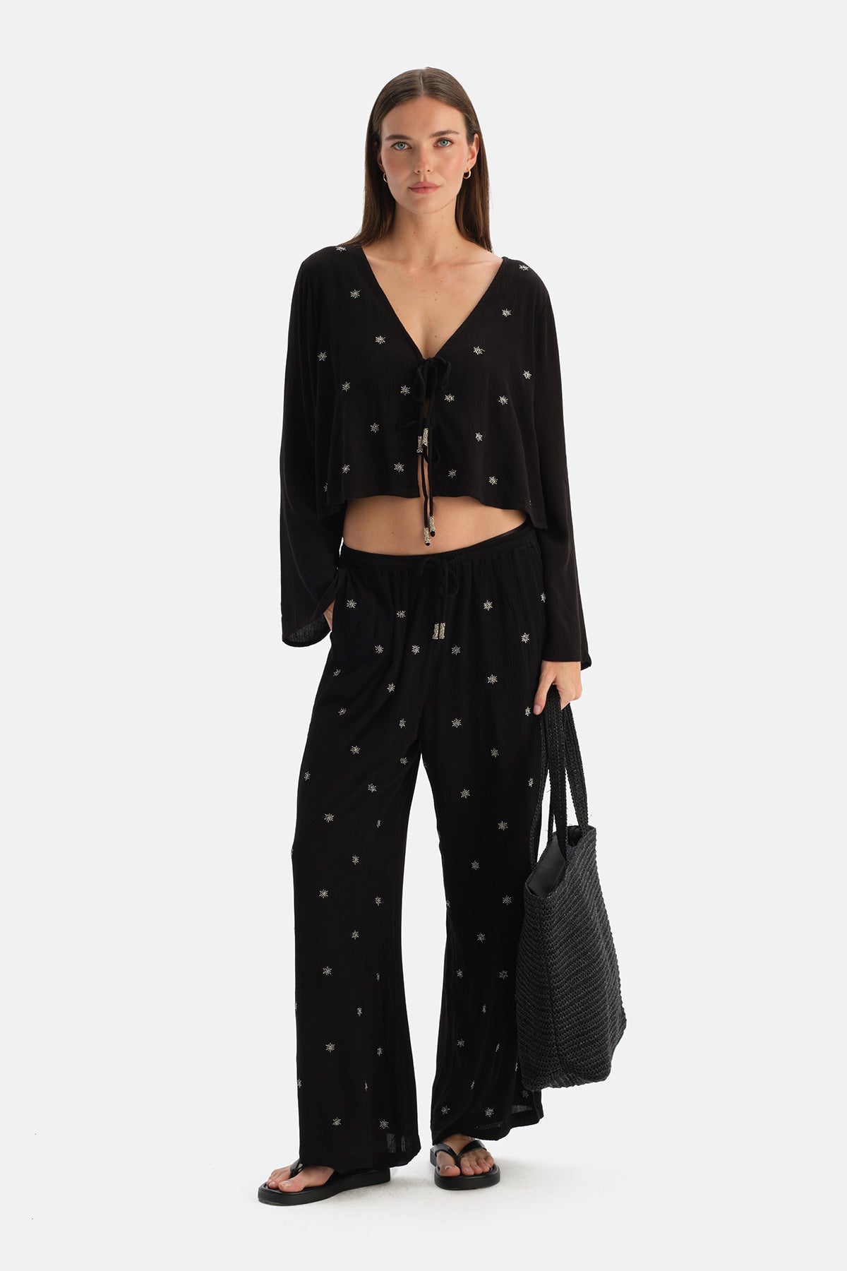 Siyah Önden Bağlamalı Gömlek