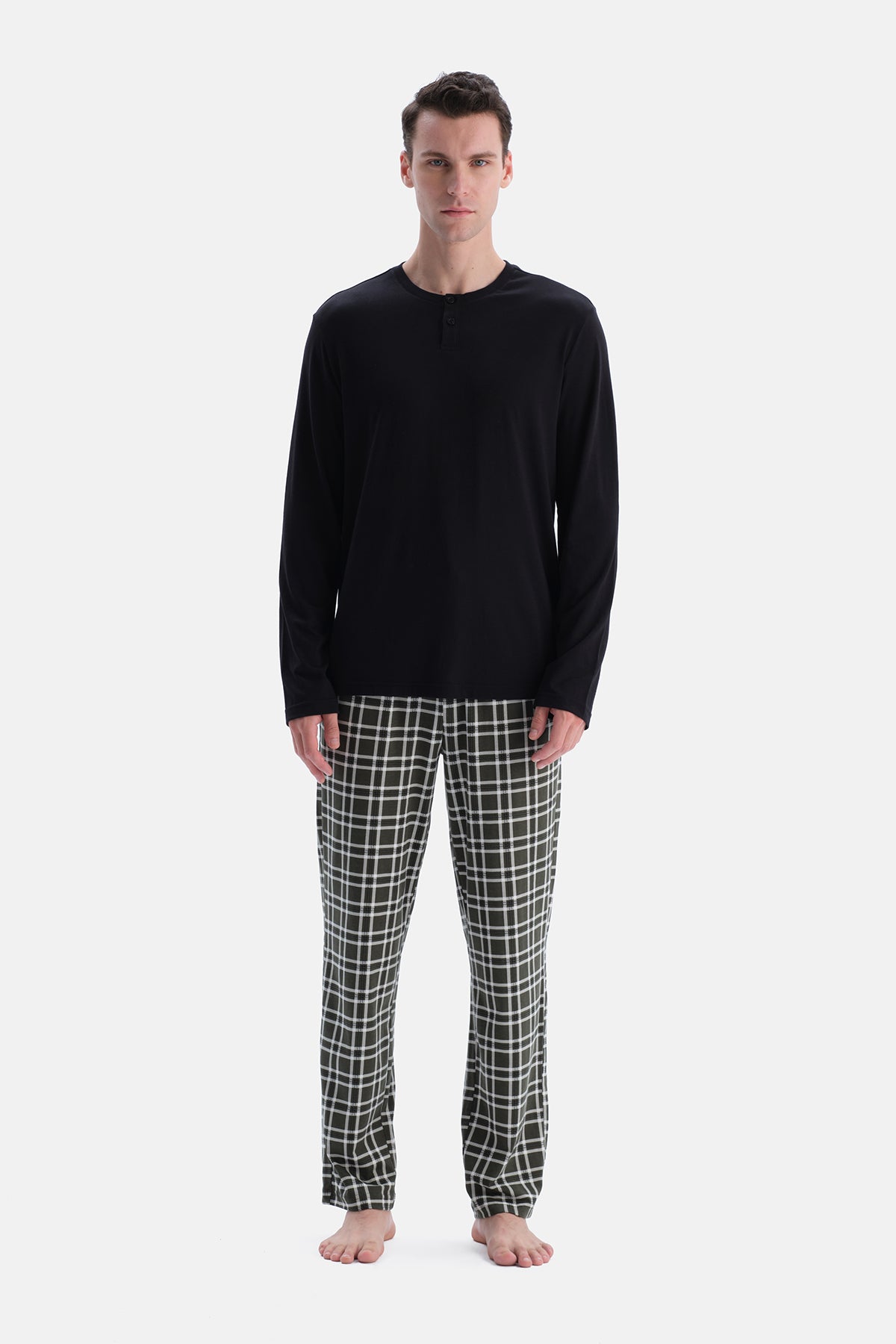 Siyah Patlı Uzun Kollu Waffle Tişört Ekose Pantolon Takım