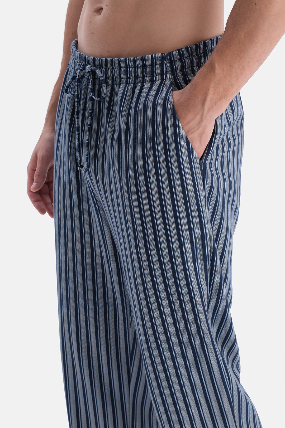 REGLAN KOLLU TİŞÖRT ÇİZGİLİ PANTOLON TAKIM