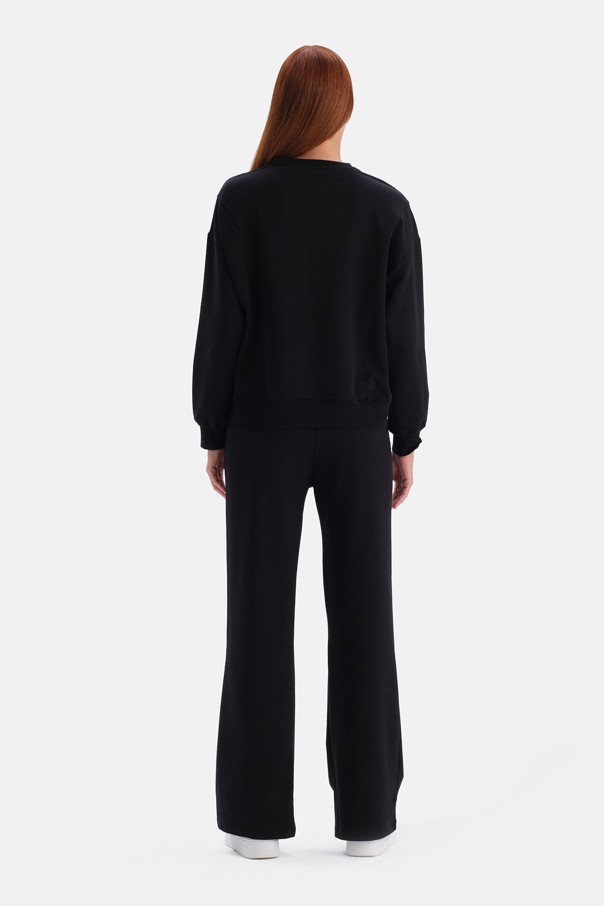 Siyah Bisiklet Yaka Cropped Sweatshirt