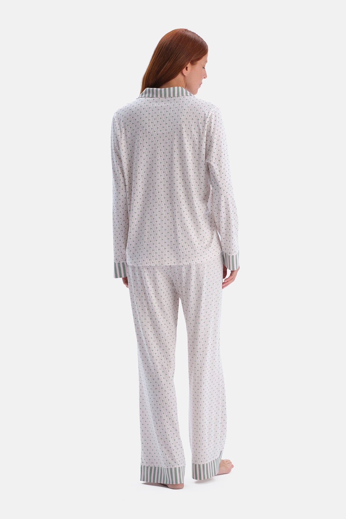 GEOMETRİK DESENLİ GÖMLEK PANTOLON TAKIM