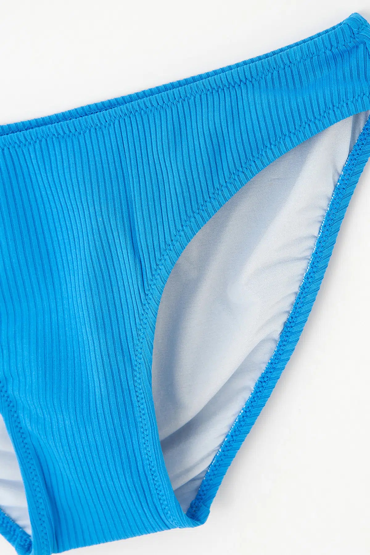 Mavi Bikini Altı