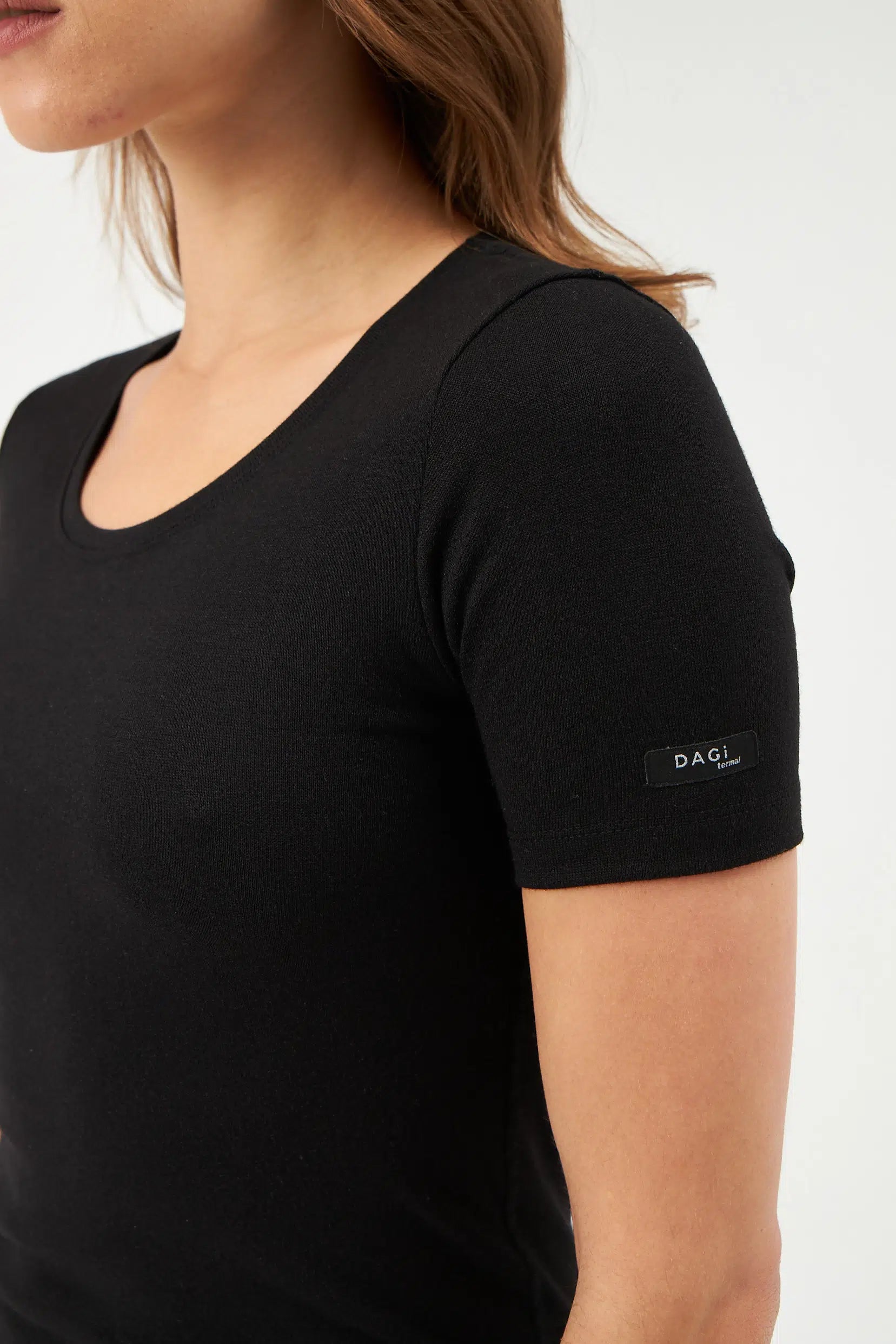 Siyah Kadın Termal Kısa Kol Üst