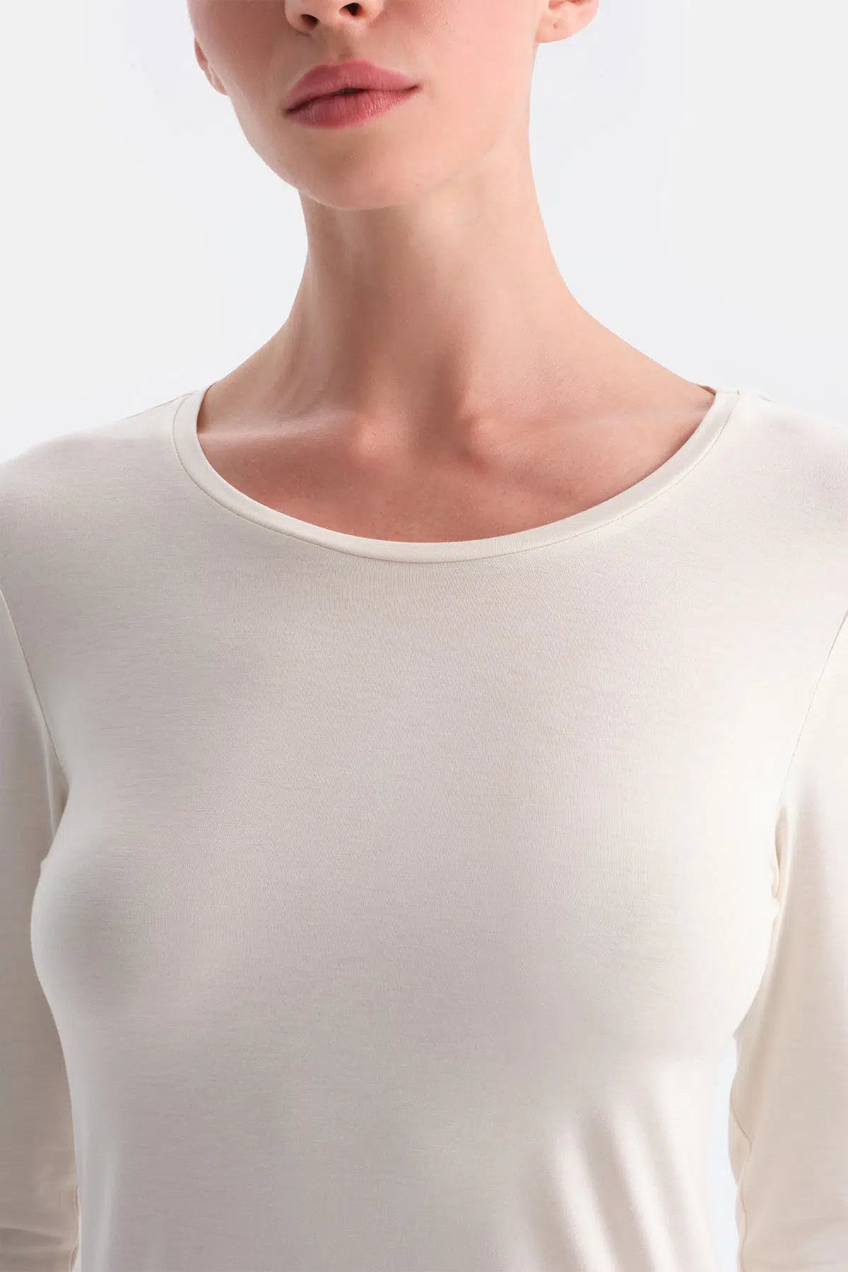 Ekru Kadın Termal Uzun Kollu Üst