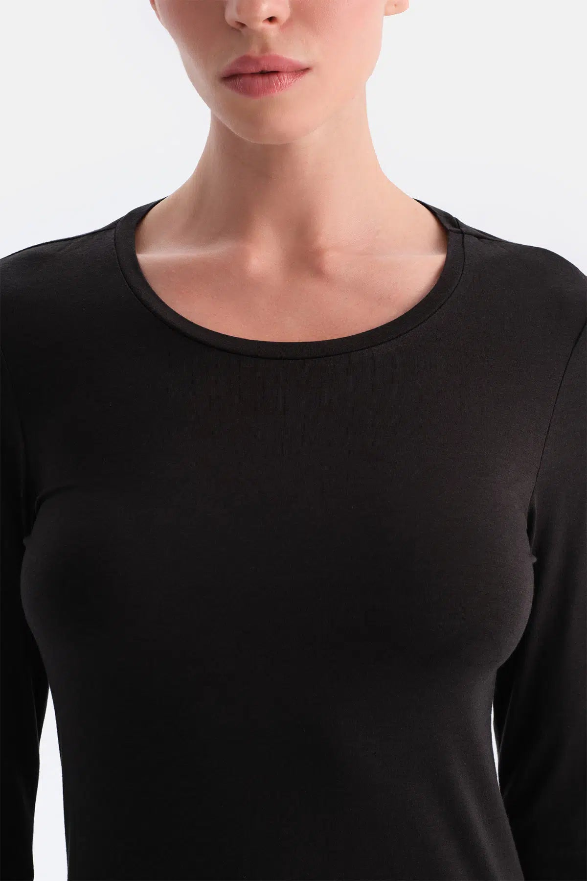 Siyah Kadın Termal Uzun Kollu Üst