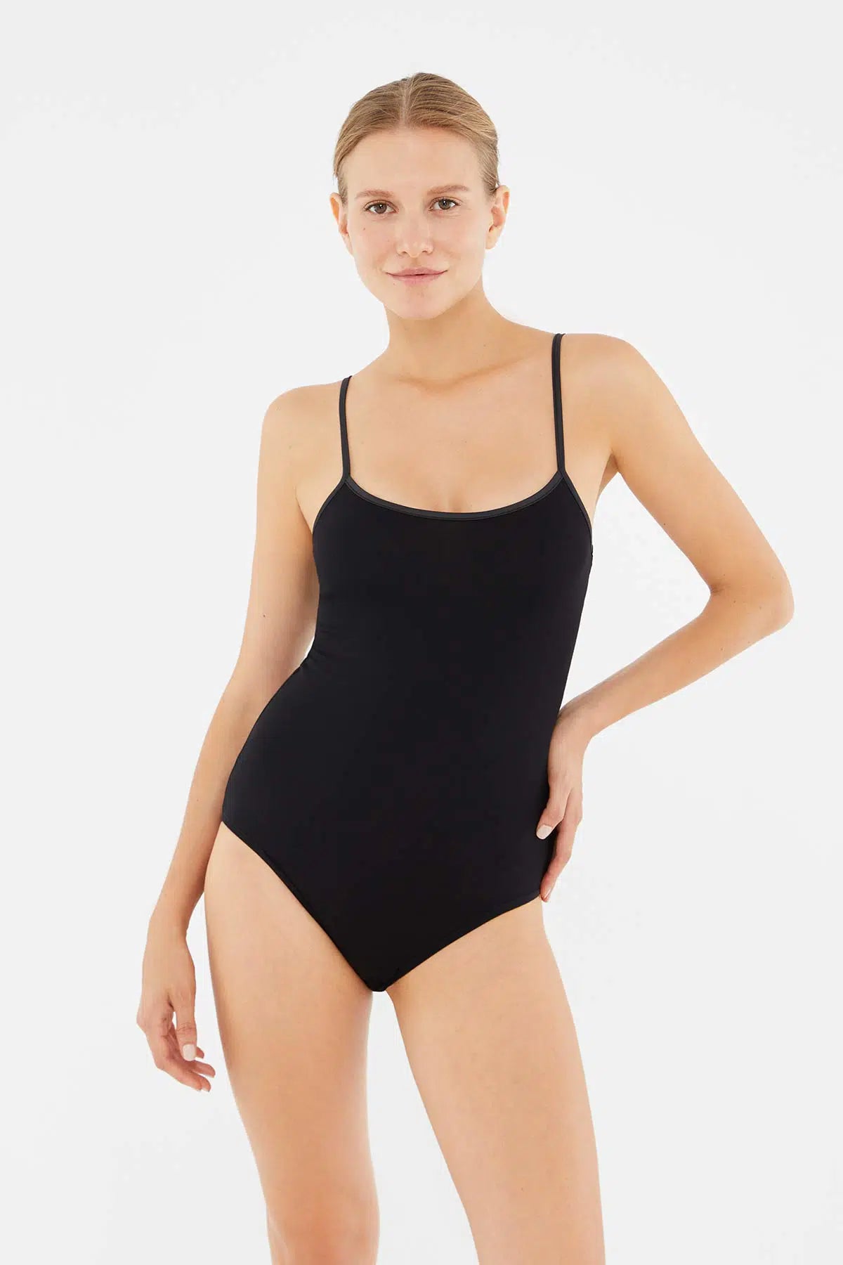 Siyah Askılı Penye Kadın Body