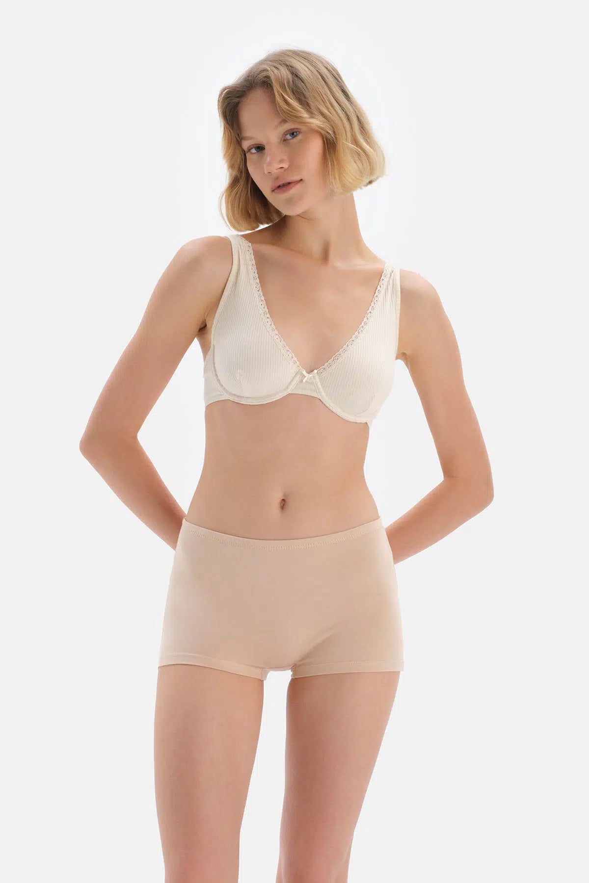 Ten Penye Kadın Boxer