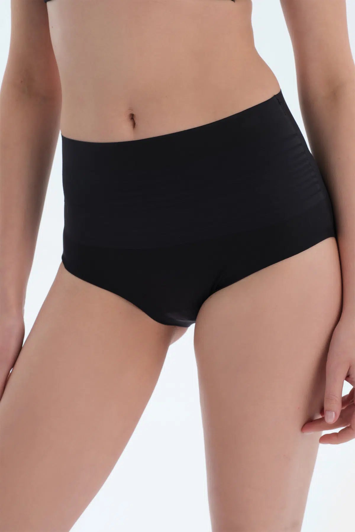 Siyah Medıum Külot Korse