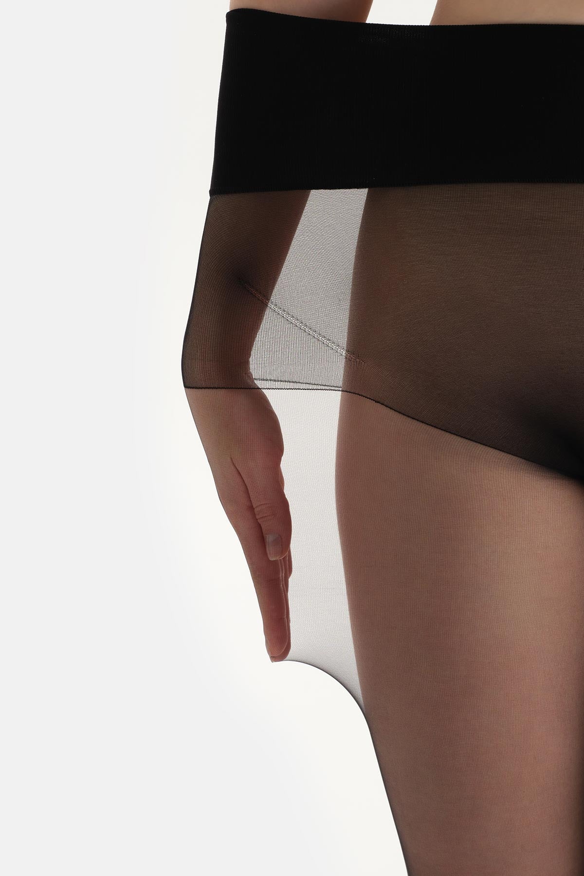 Siyah Ultra Ince Premıum 8 Den Kaçmaz Külotlu Çorap