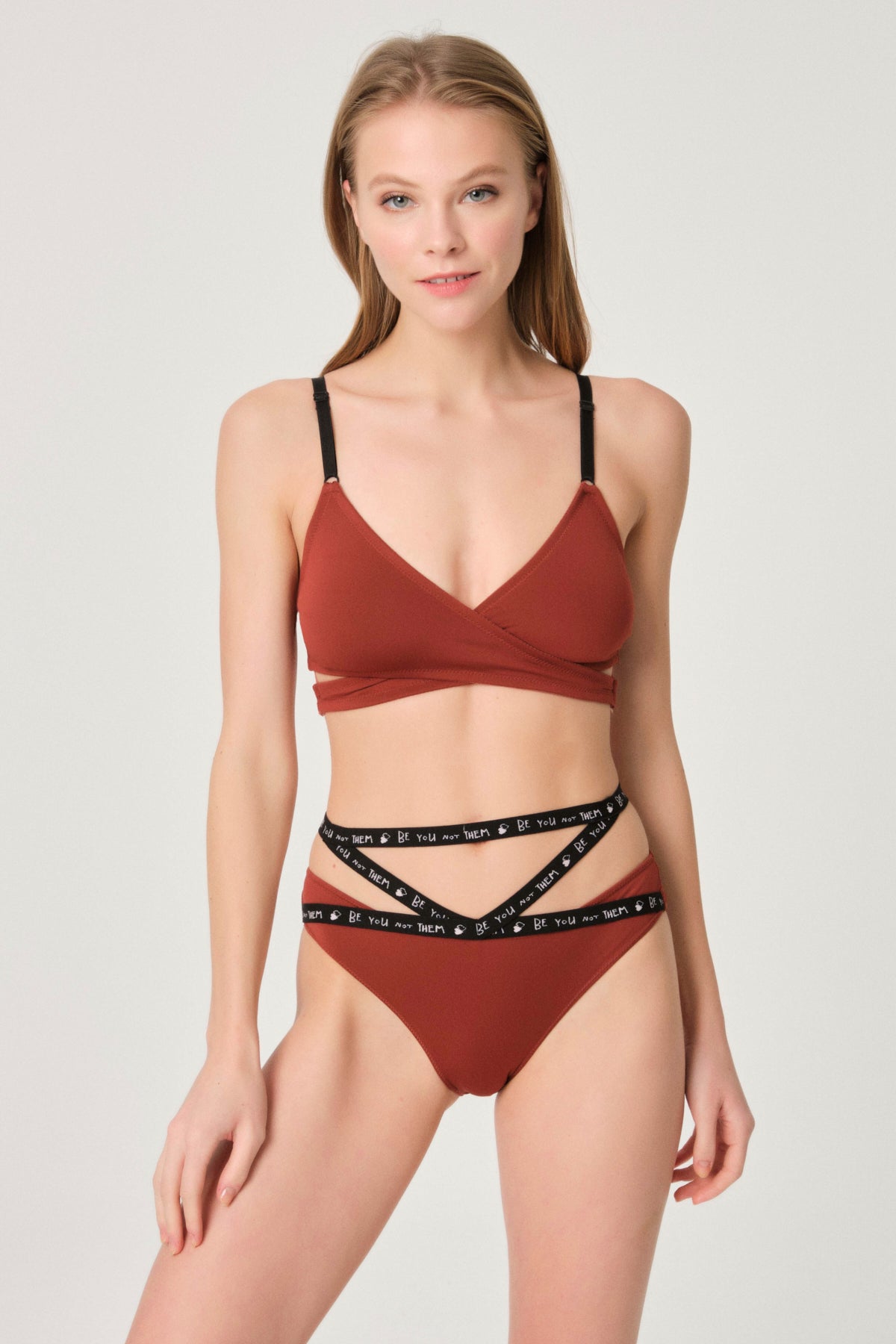 Bakır Cheekını Külot