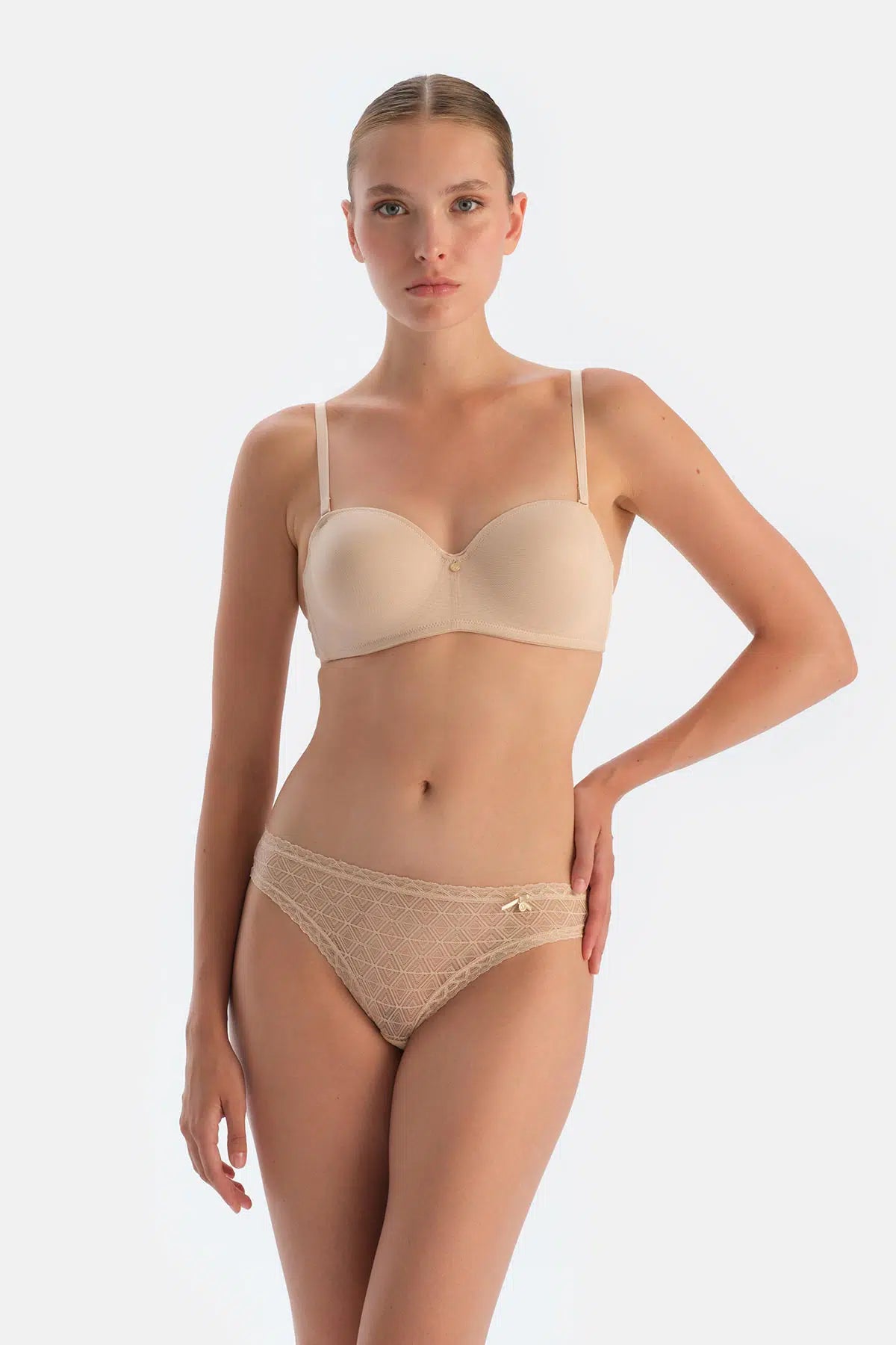 Ten Almıra Straplez Boş Cup Tek Sütyen