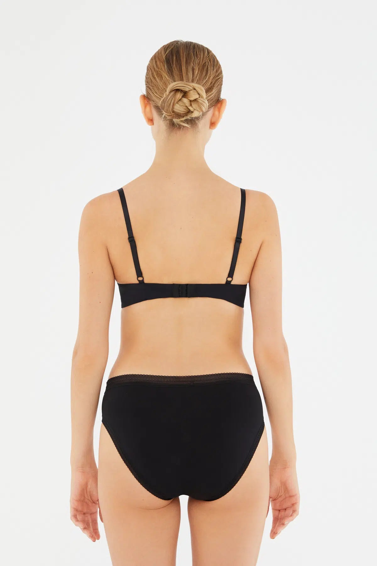 Siyah Blossom Balenli Push-Up Sütyen