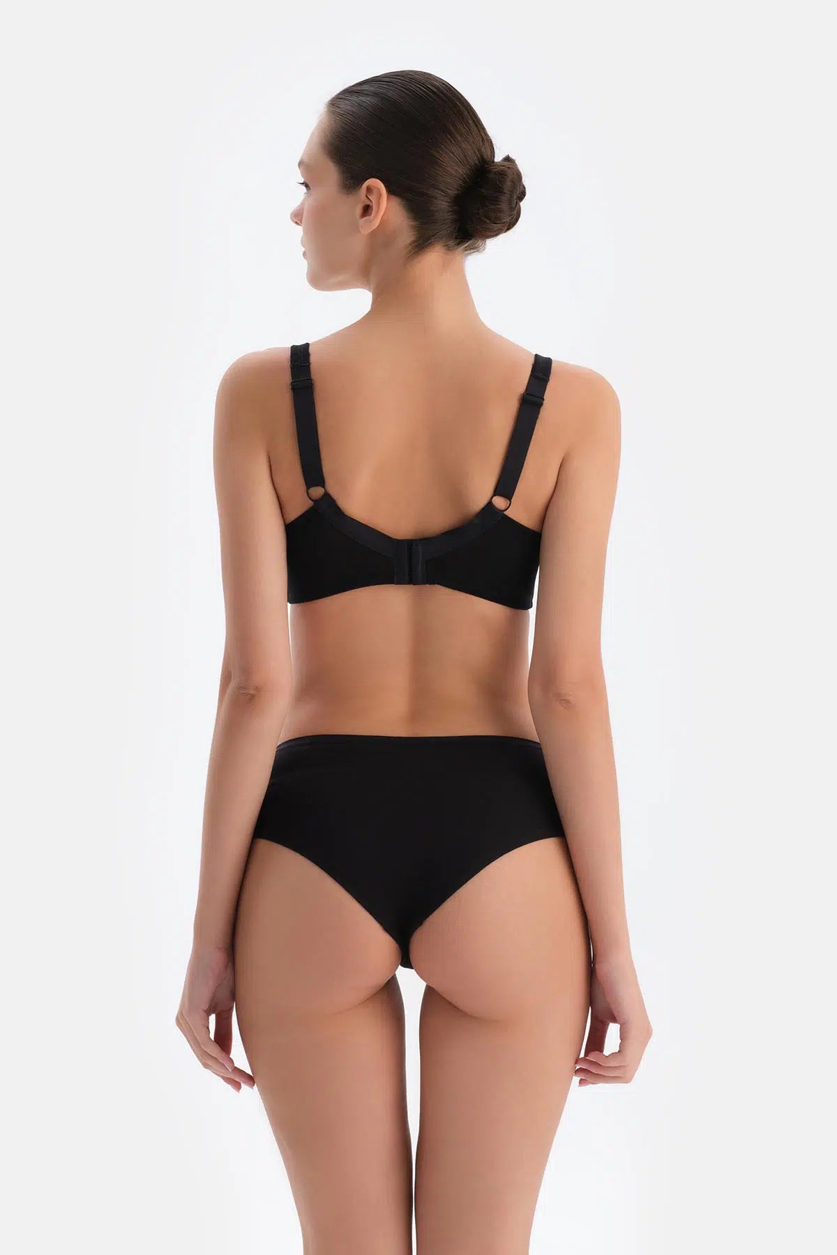 Siyah Besta Balenli Toparlayıcı Sütyen