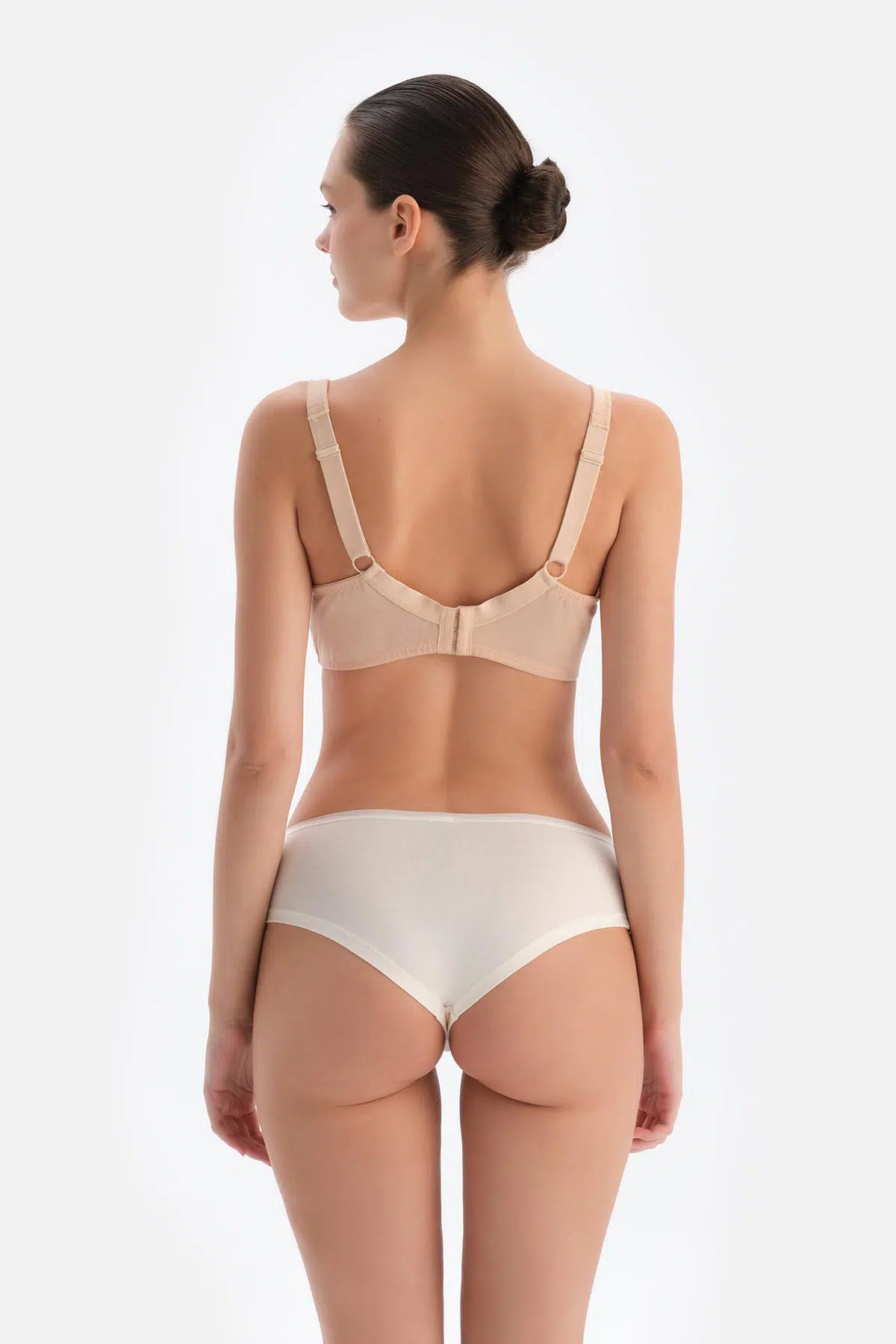 Ten Besta Balenli Toparlayıcı Sütyen