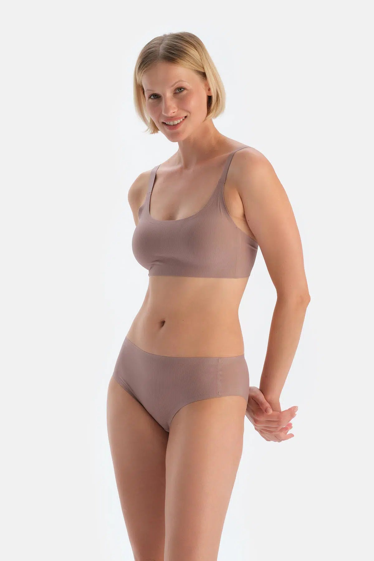 Vizon Linora Balensiz Dikişsiz Toparlayıcı Sütyen