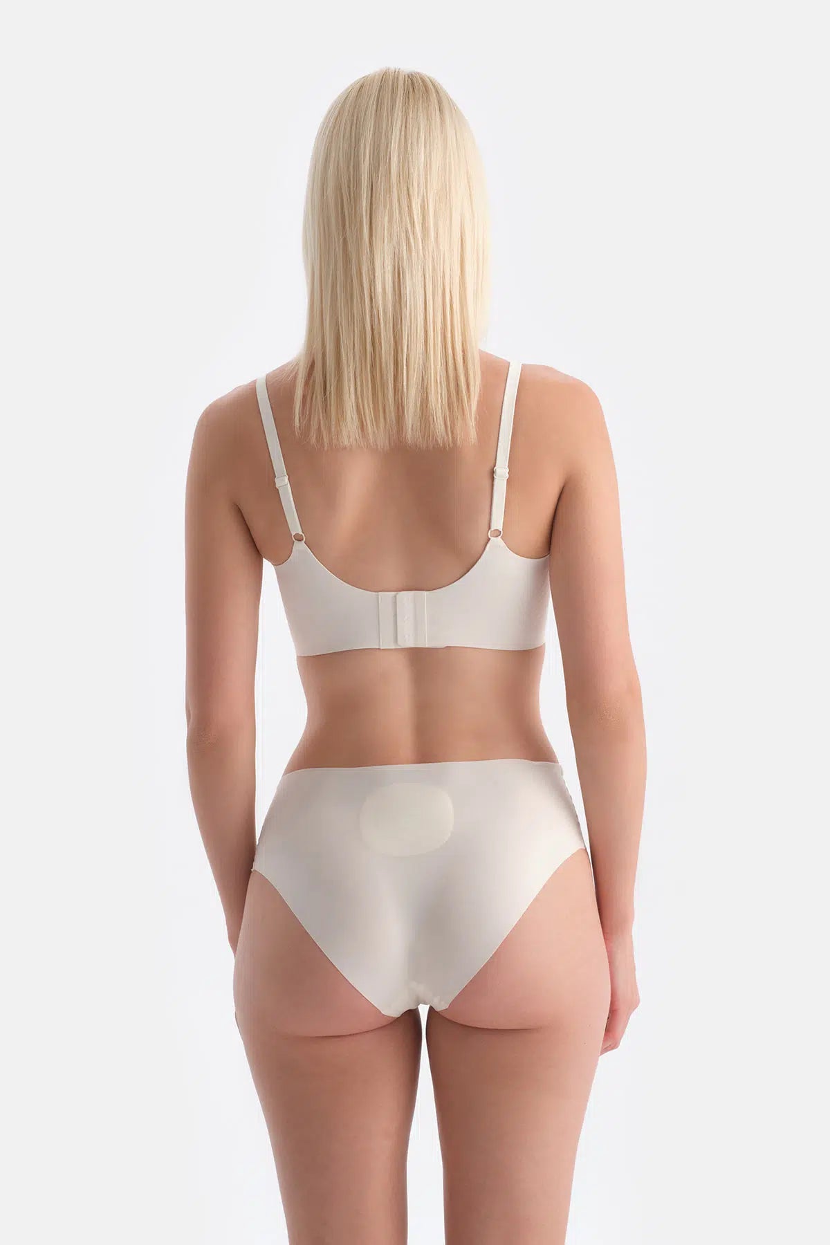 Ekru Linora Balensiz Dikişsiz Toparlayıcı Sütyen
