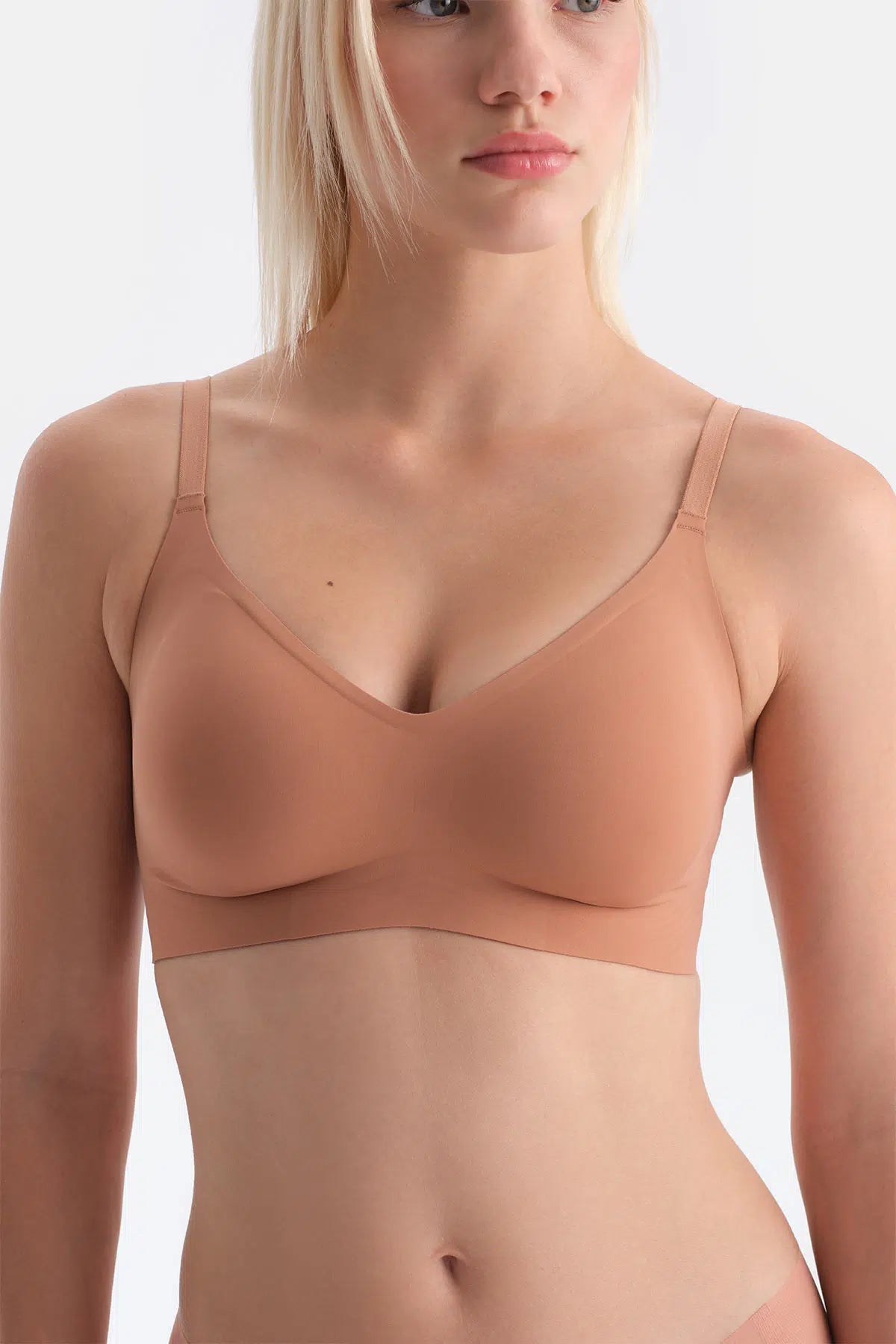 Kahverengi Linora Balensiz Dikişsiz Toparlayıcı Sütyen