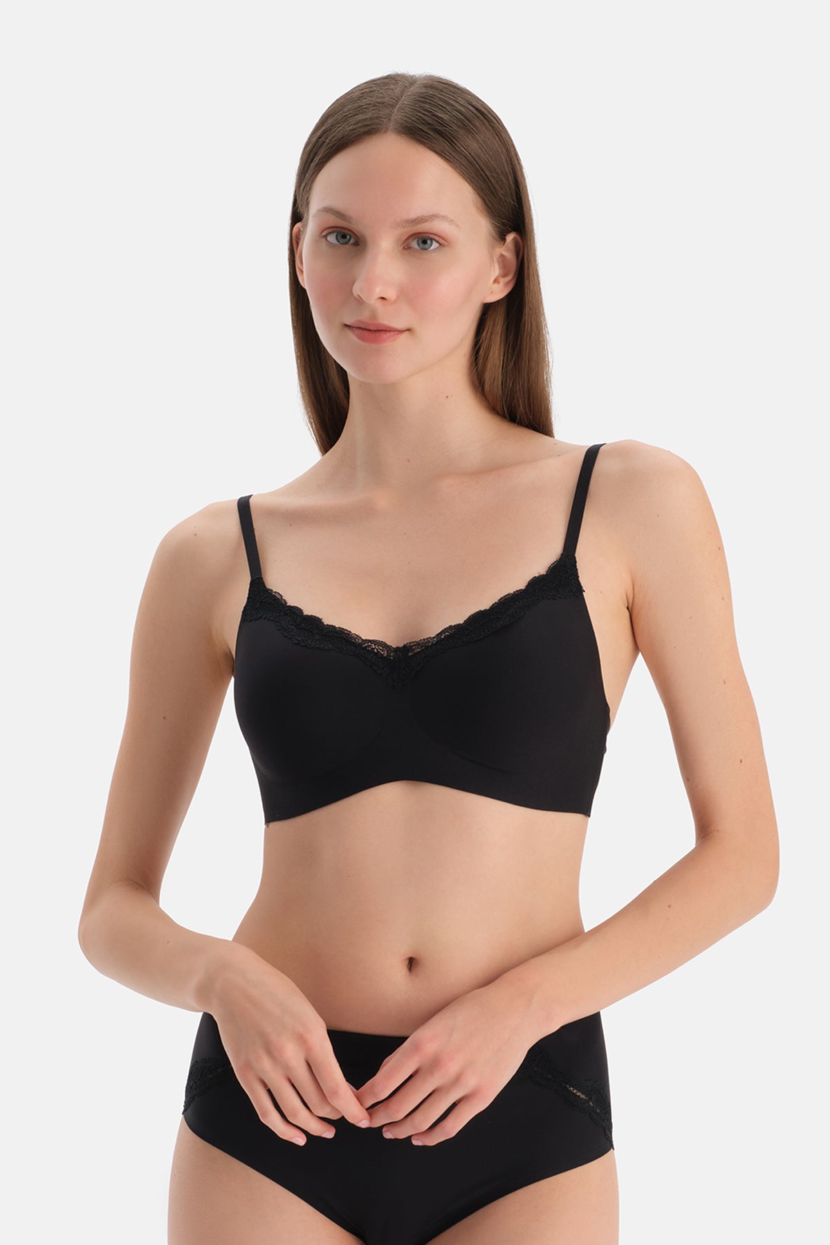 Siyah Joyce Dantel Detaylı Balensiz Dikişsiz Sütyen
