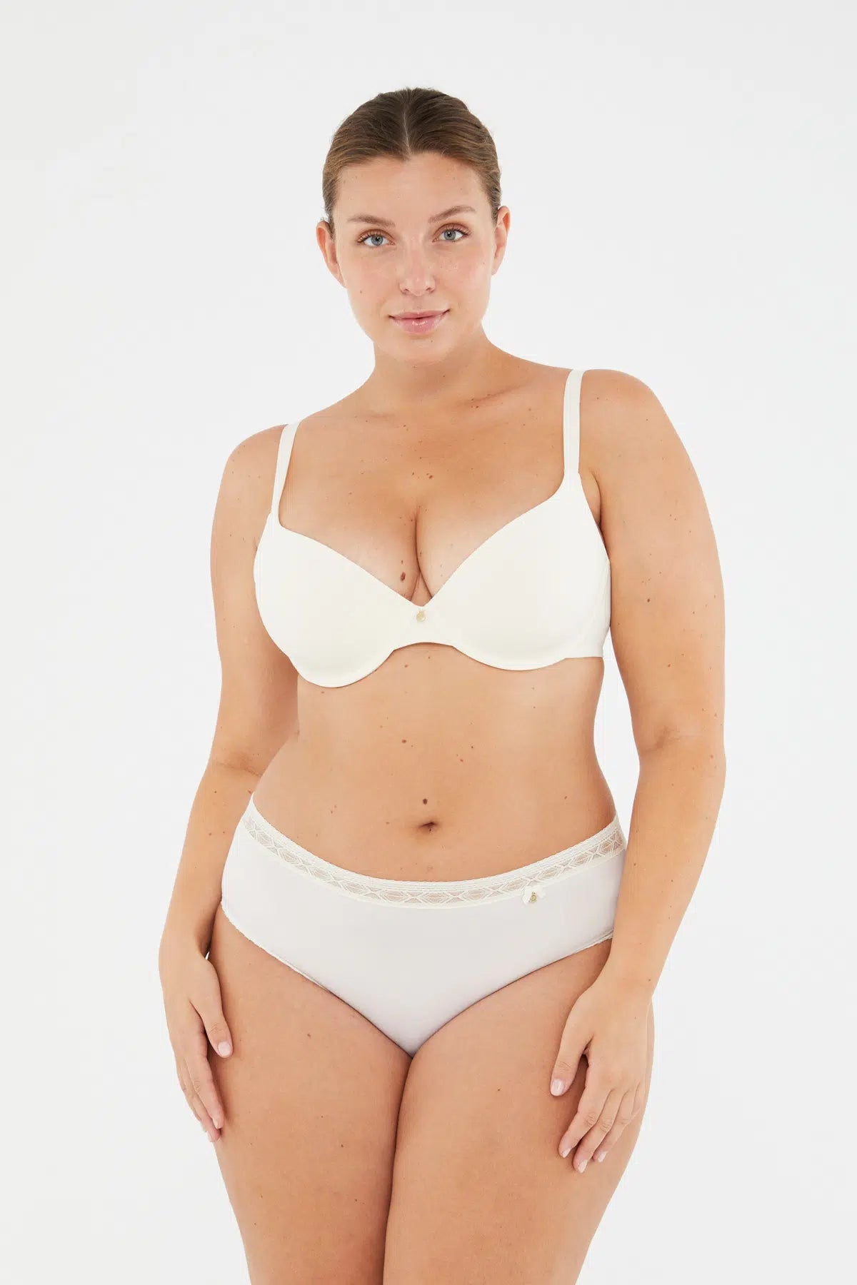 Ekru Akseusuar Detaylı Micro Polyamıde Yüksek Bel Slip
