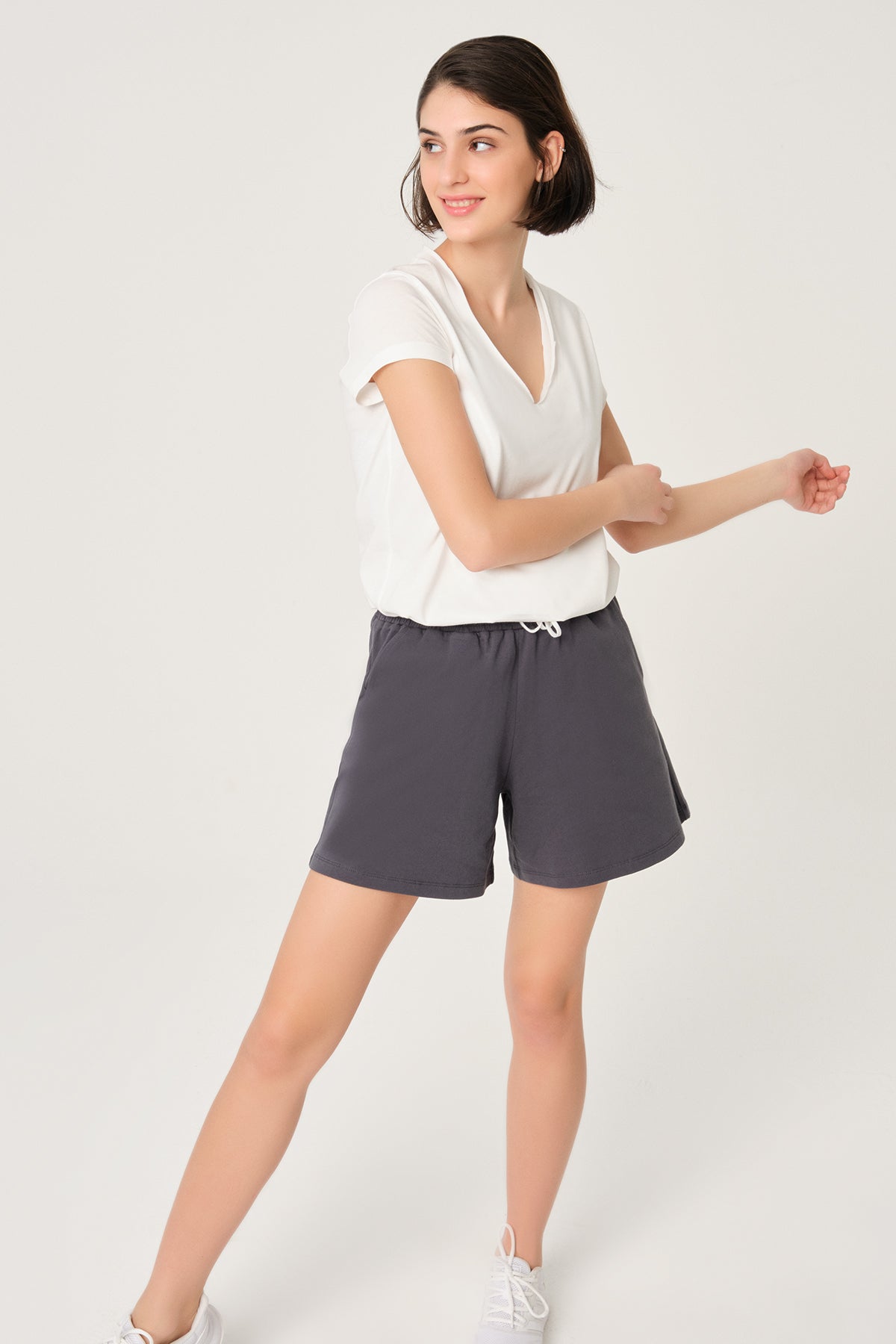 Ekru V Yaka Beli Büzgülü T-Shirt