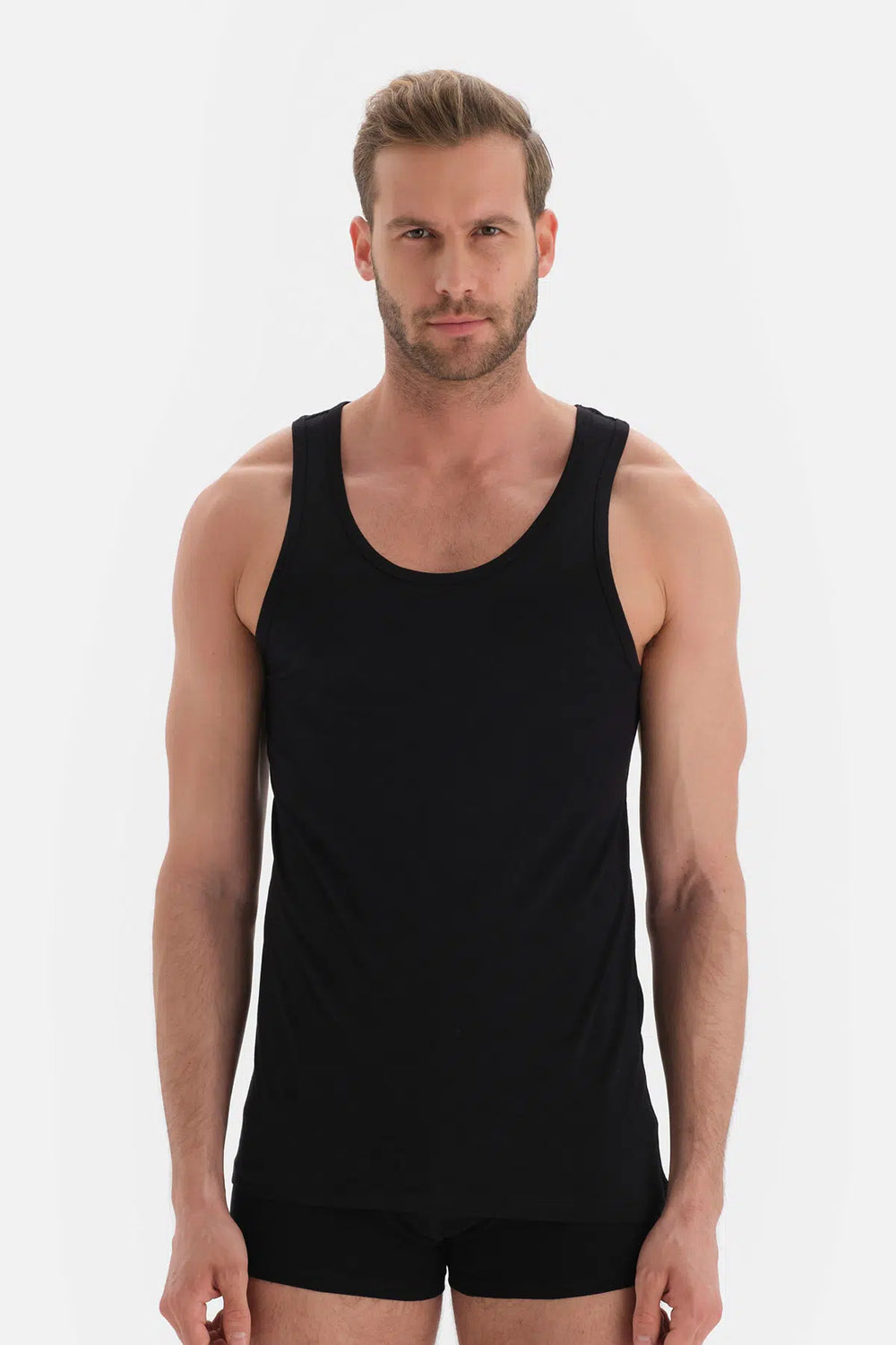 Siyah Modal Erkek Atlet