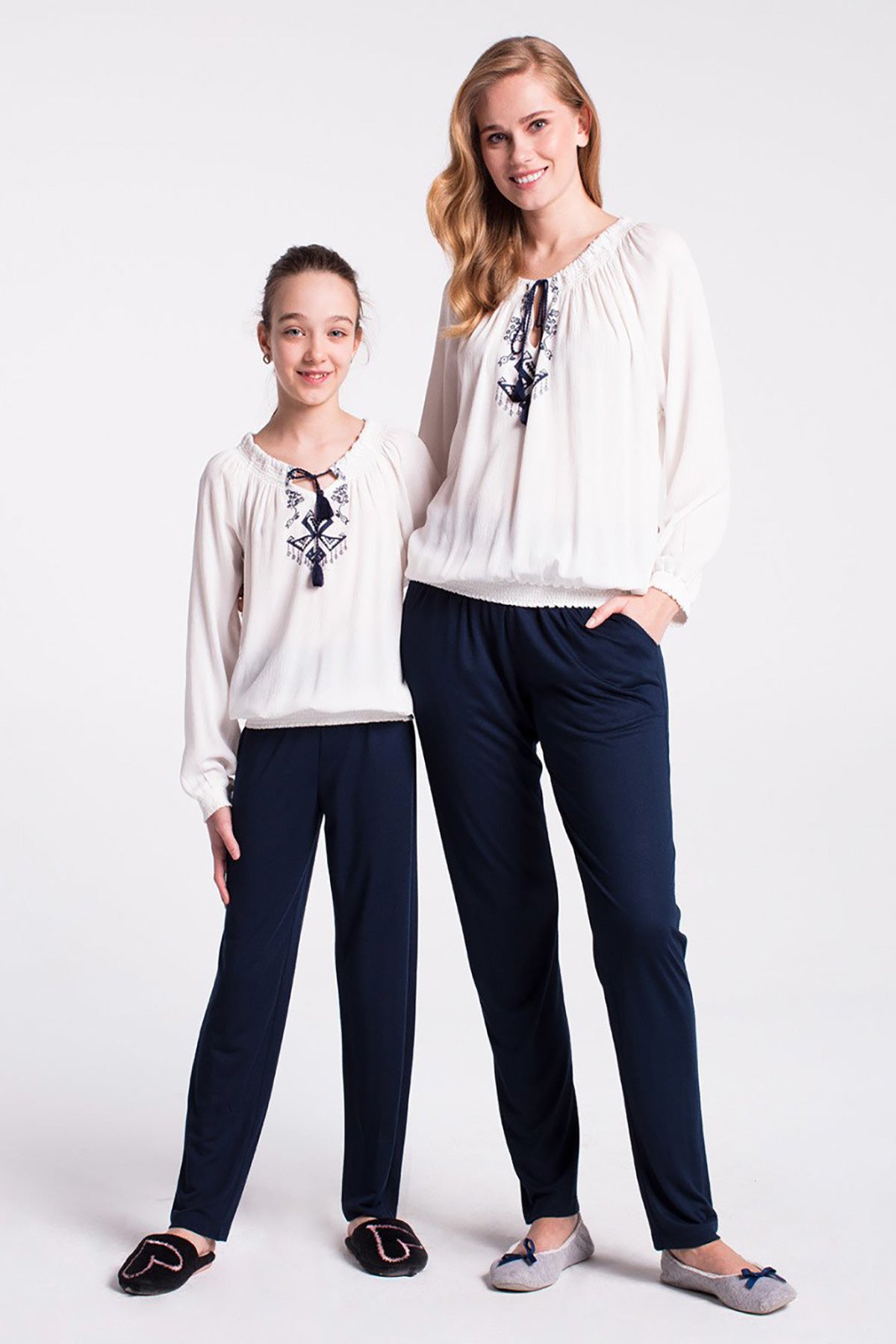 Ekru Kız Çocuk Sıfır Yaka Krinkıl Empirme Kız Çocuk Pijama Takımı