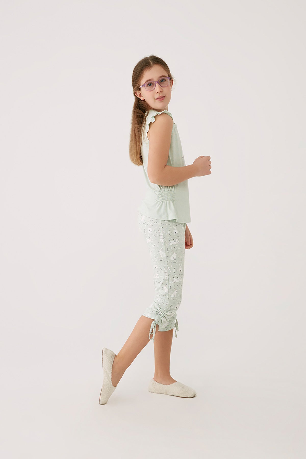 Yeşil Melanj O Yaka Tavşan Baskılı Empirme Kumaş Kız Çocuk Kısa Kol Kapri Takımı