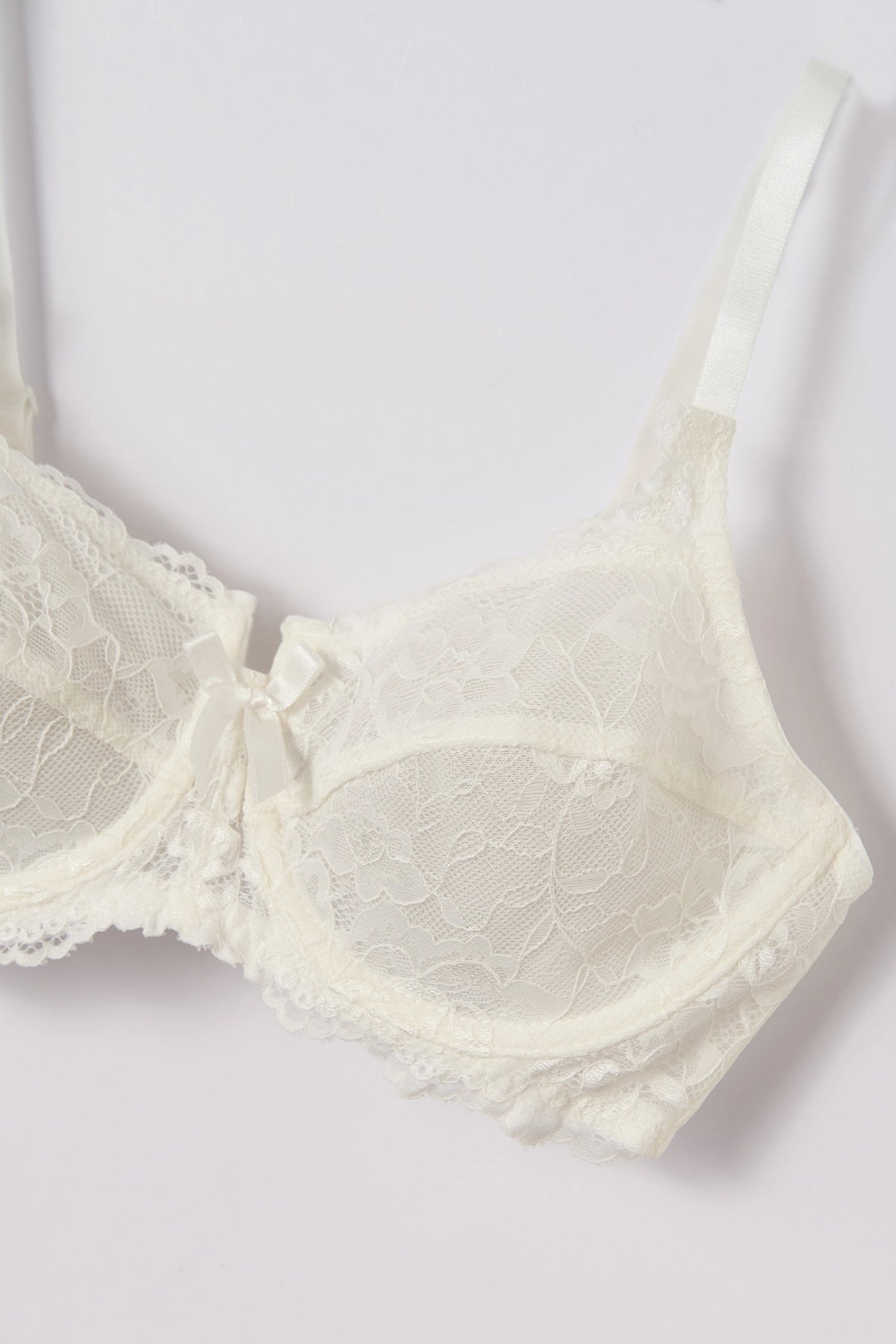 Ekru Balenli Dantelli Toparlayıcı Sütyen