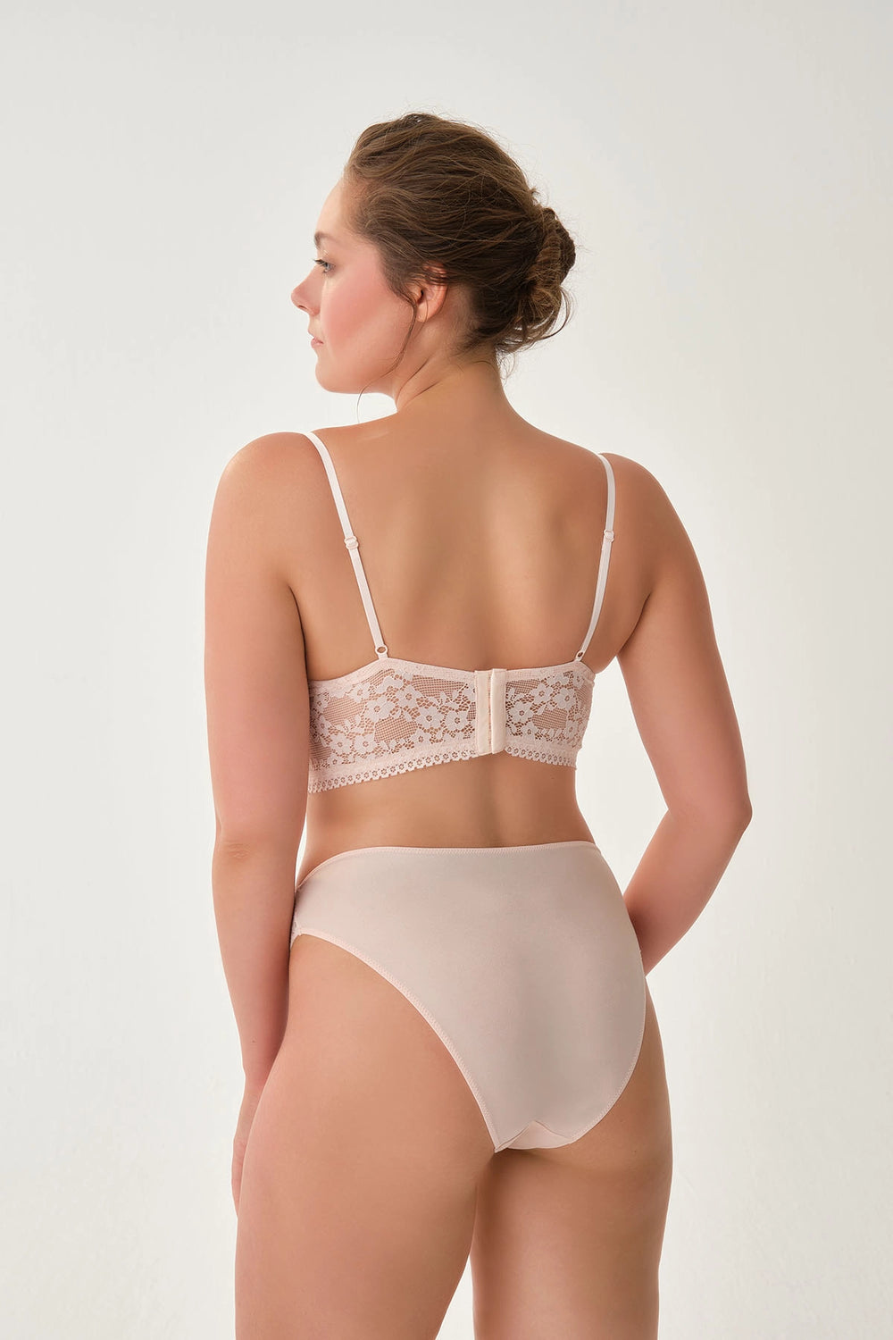 Pudra Dantel Detaylı Külot