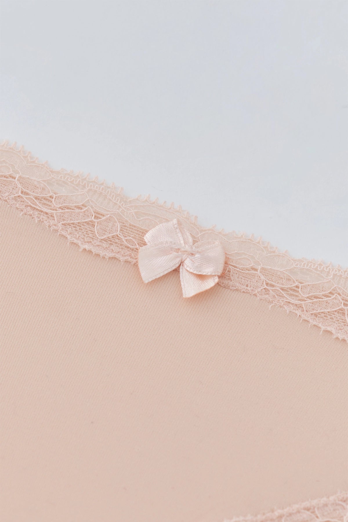 Pembe Dantel Detaylı Micro Kumaş Brazilian