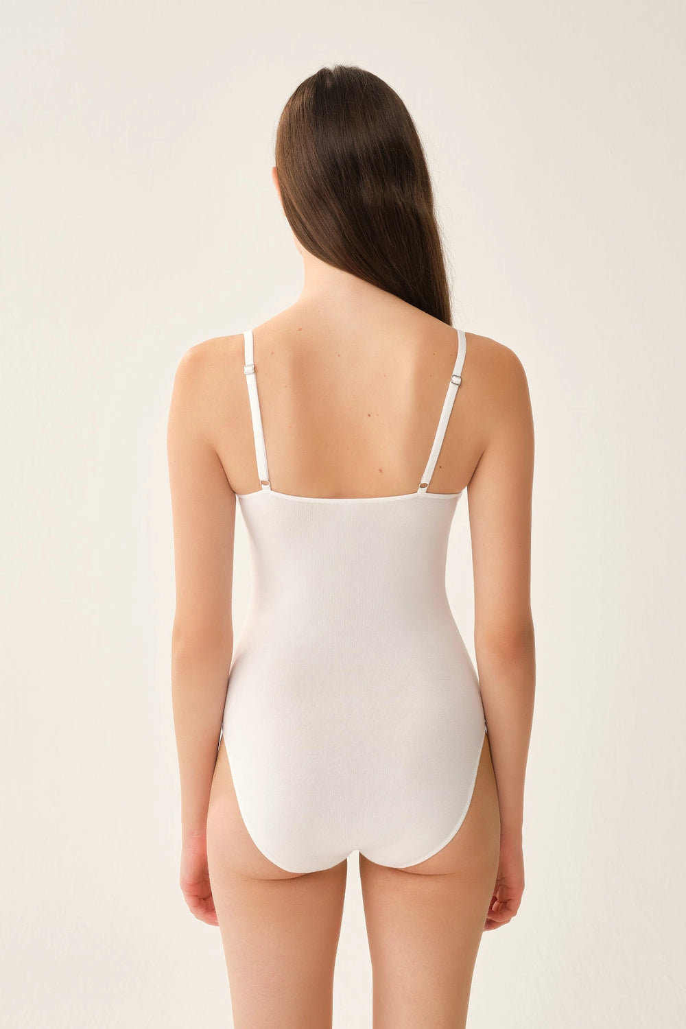 Beyaz Askılı Pamuklu Body