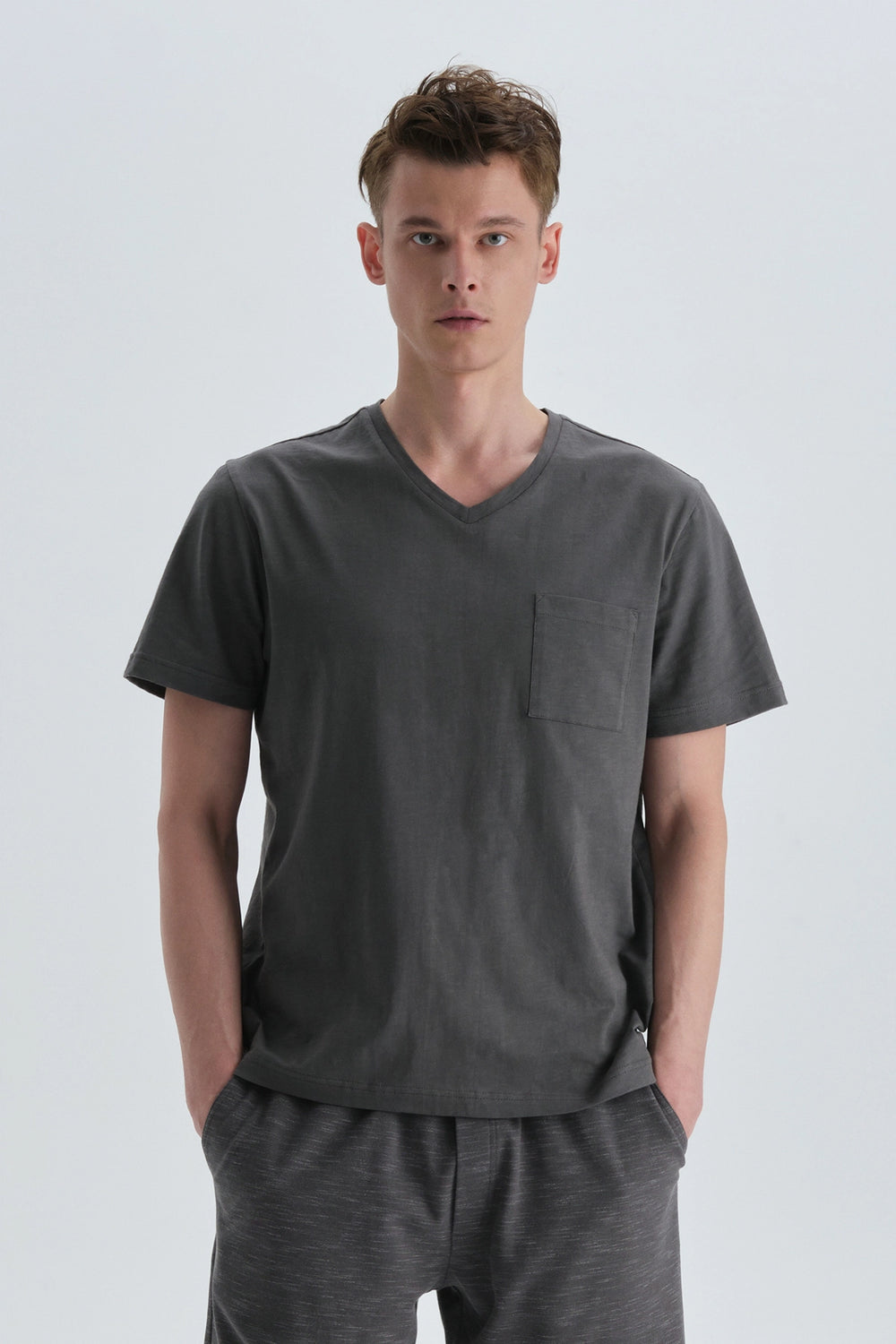 Antrasit Pamuklu V Yaka T-Shırt