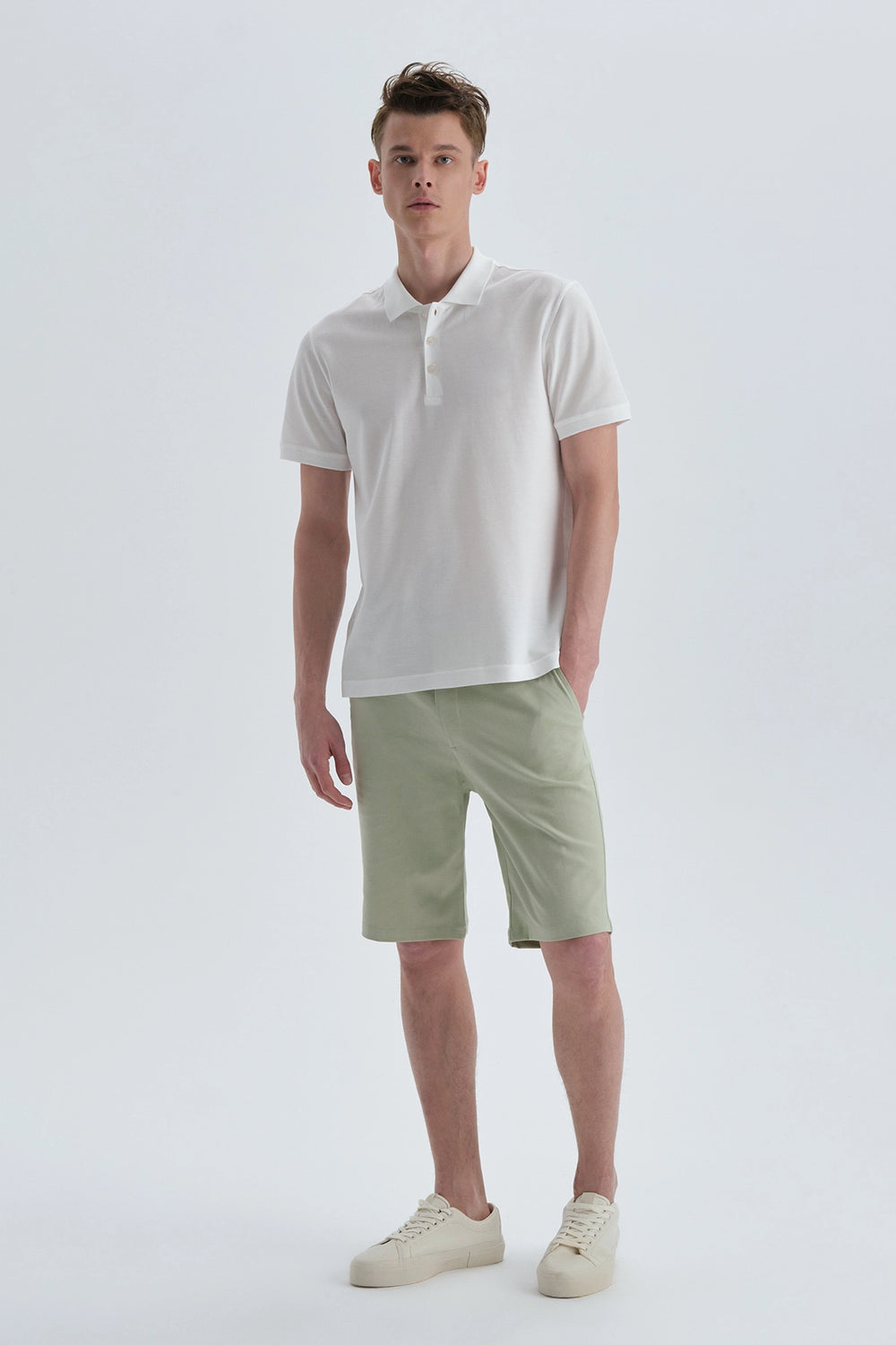 Beyaz Pamuklu Polo Yaka T-Shirt