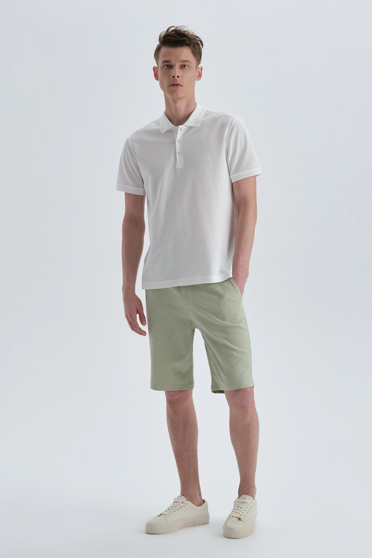 Beyaz Pamuklu Polo Yaka T-Shirt