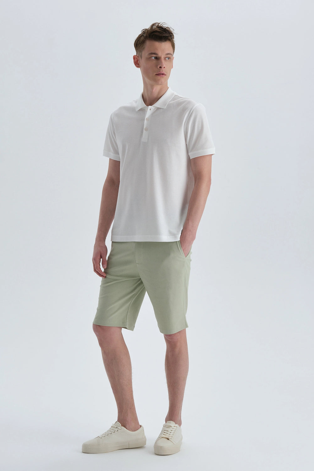 Beyaz Pamuklu Polo Yaka T-Shirt