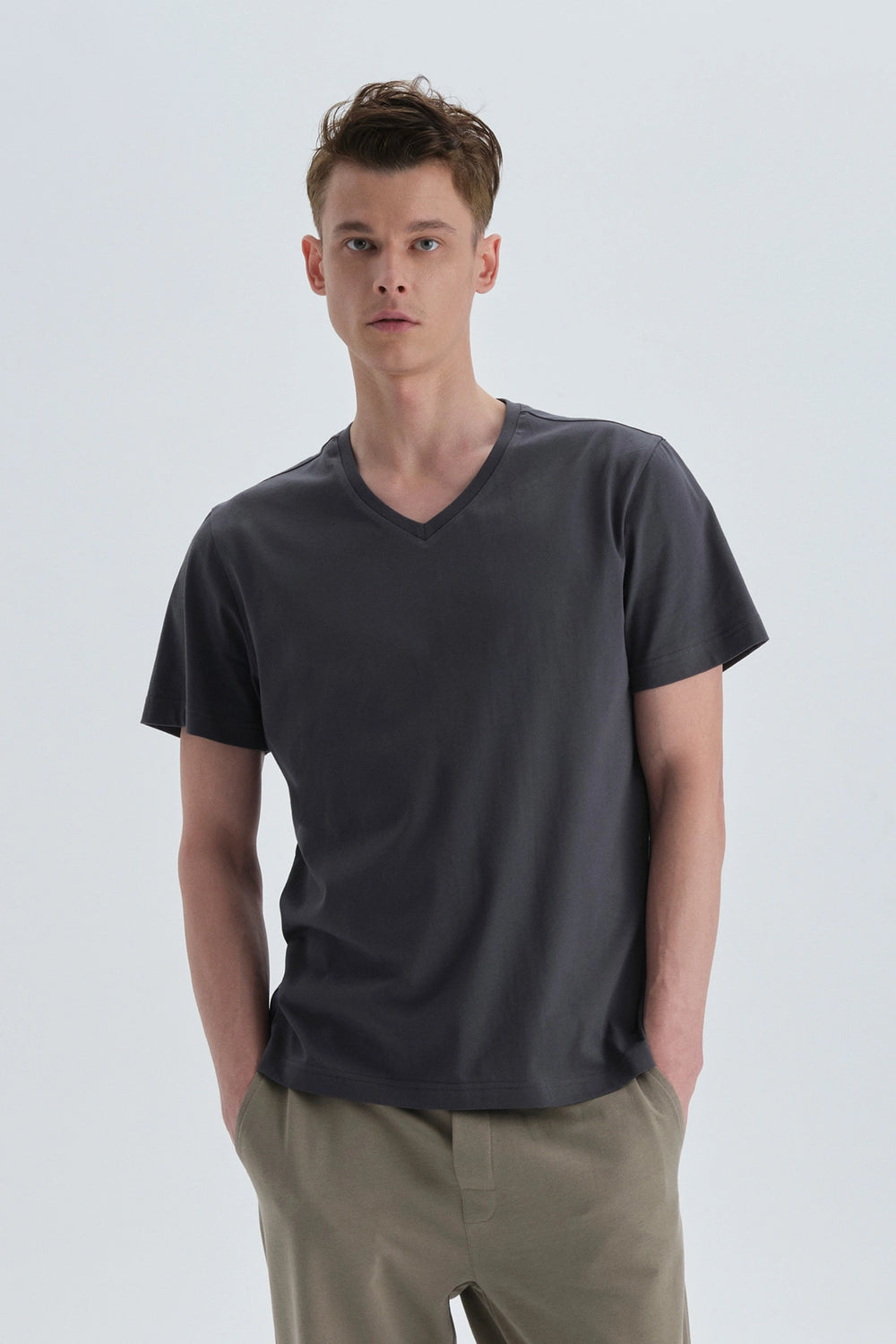 Antrasit Pamuk V Yaka T-Shirt