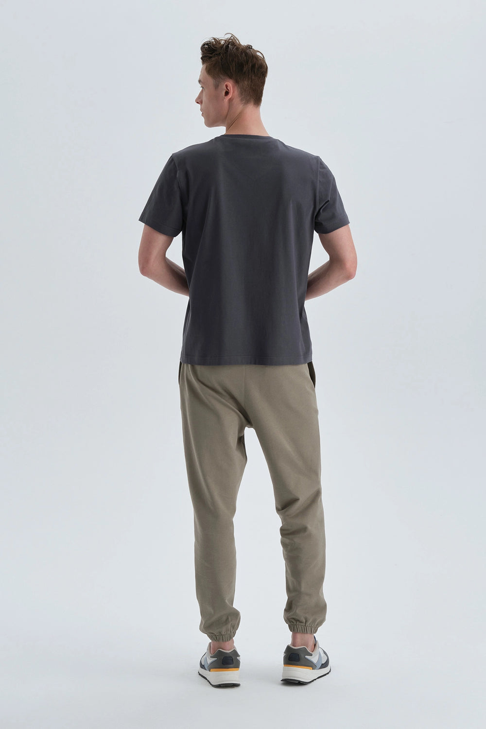 Antrasit Pamuk V Yaka T-Shirt