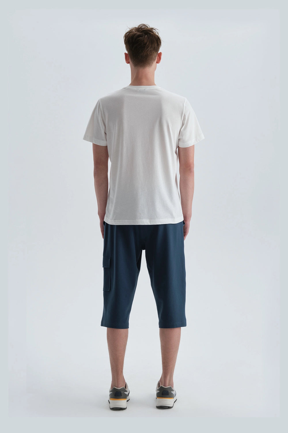 Beyaz Pamuk V Yaka T-Shirt