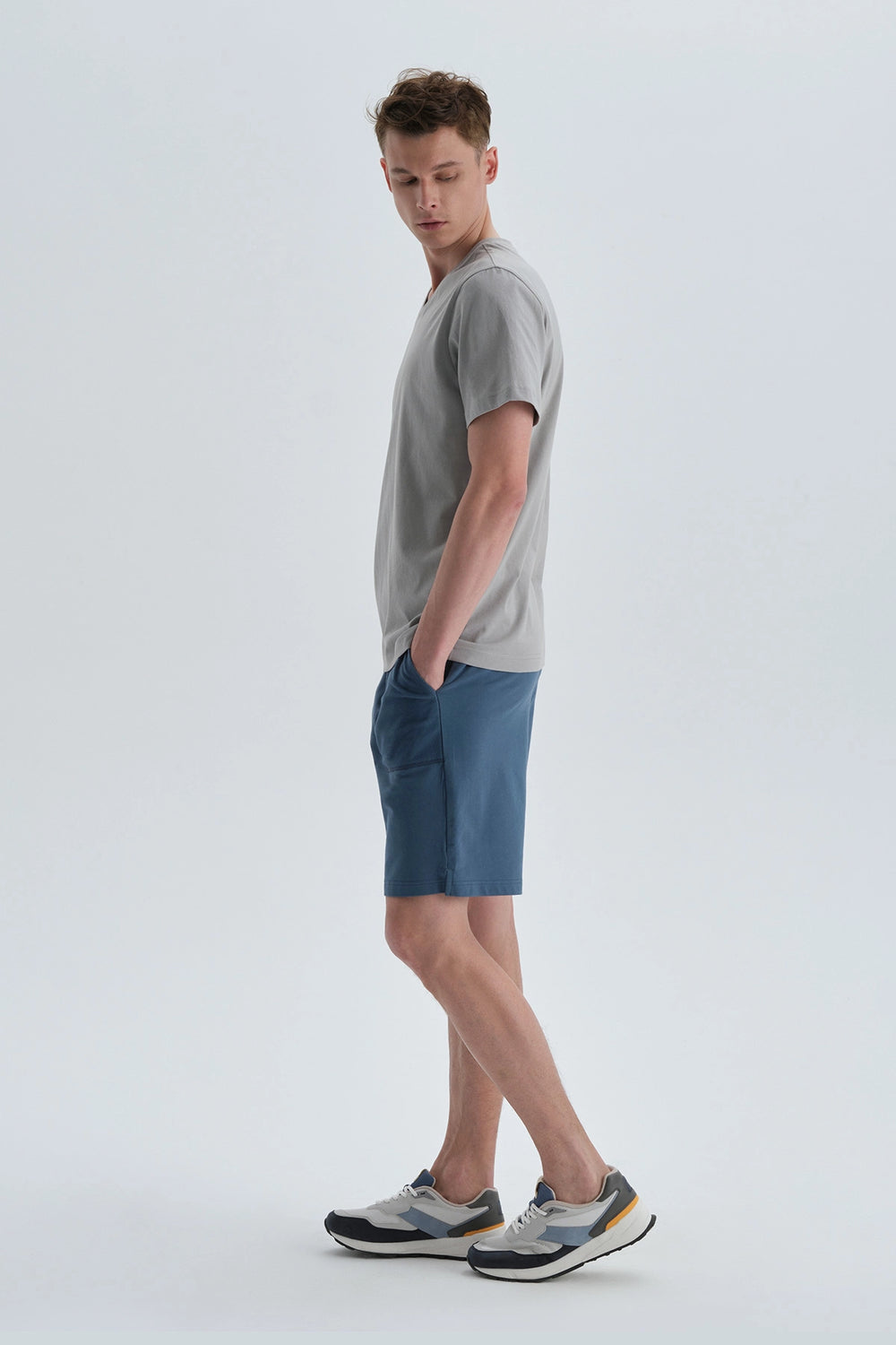 Gri Pamuk V Yaka T-Shirt