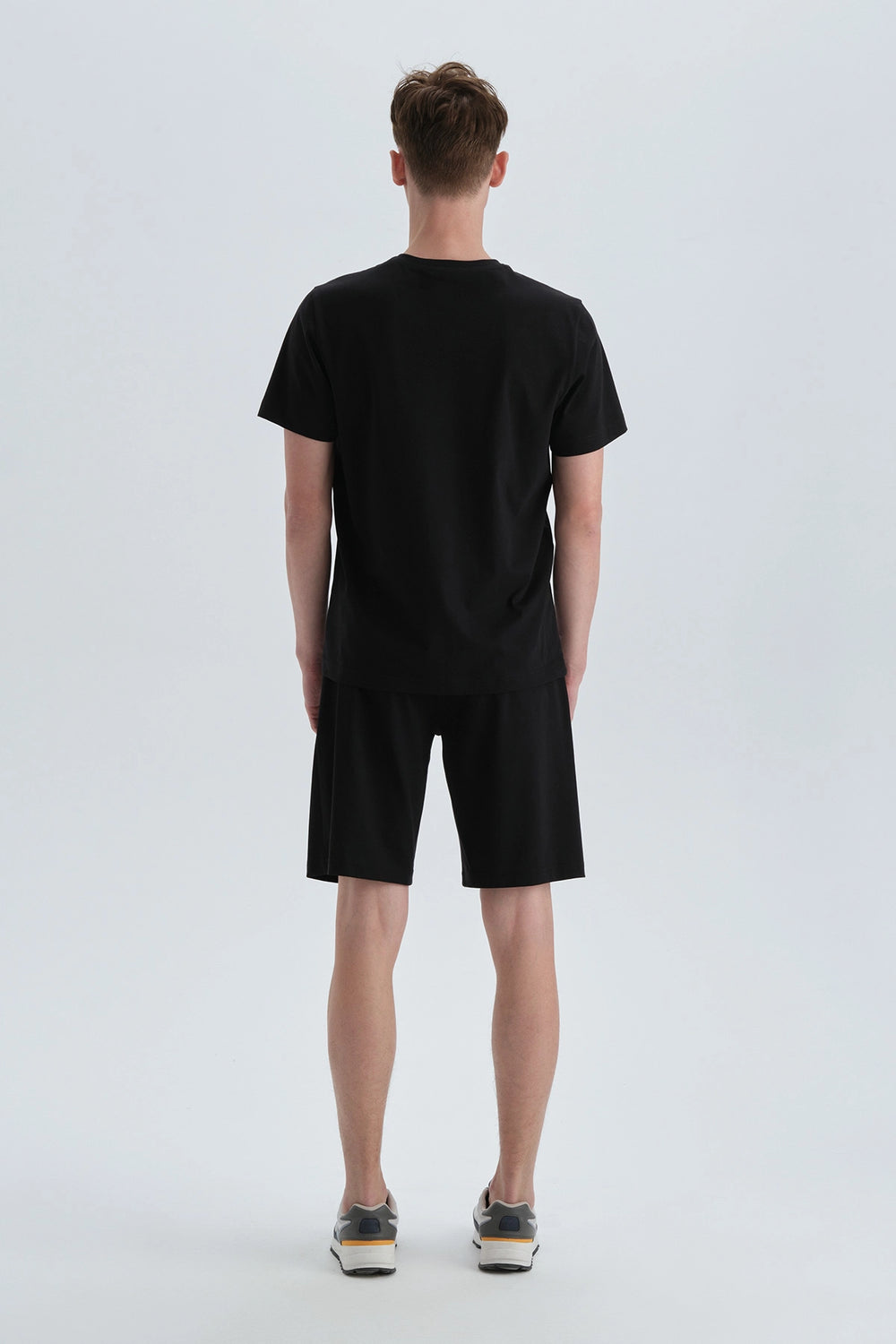 Siyah Pamuk V Yaka T-Shirt