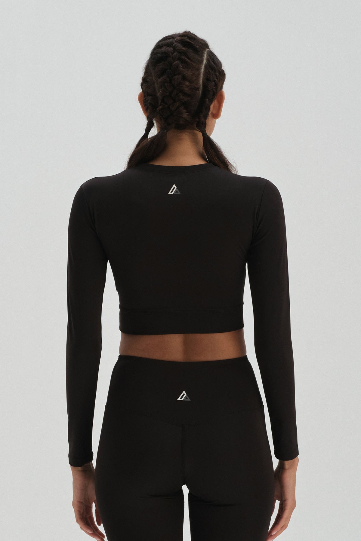 Siyah Dagi Active Uzun Kol Crop T-Shirt