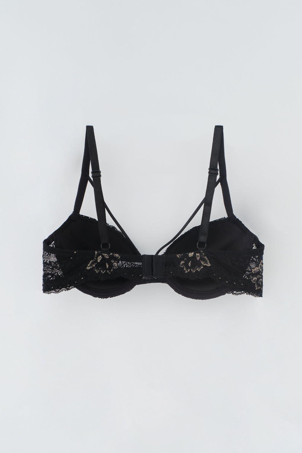 Siyah Yarı Dolgulu Balenli Dantelli Göğüs Ip Detaylı Sütyen