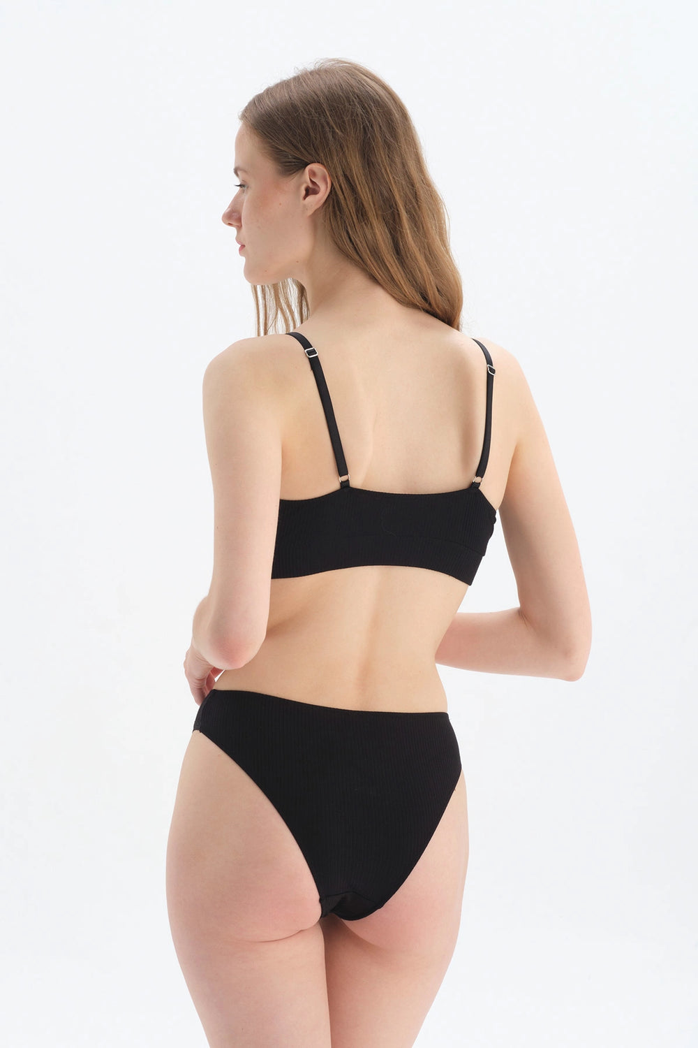 Siyah Dantel Detaylı Slıp