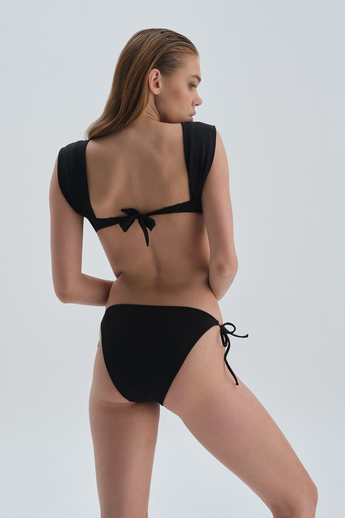 Siyah Kaplı Bralet Bikini Üst